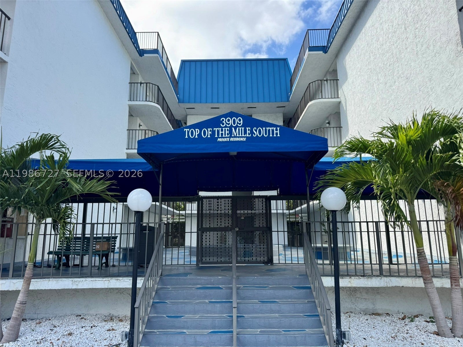3909 N Ocean Blvd