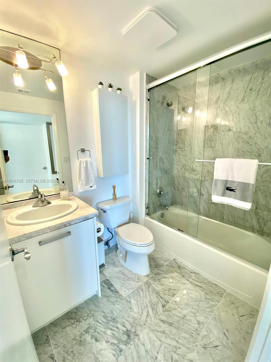 VIZCAYNE SOUTH CONDO - Residential Lease