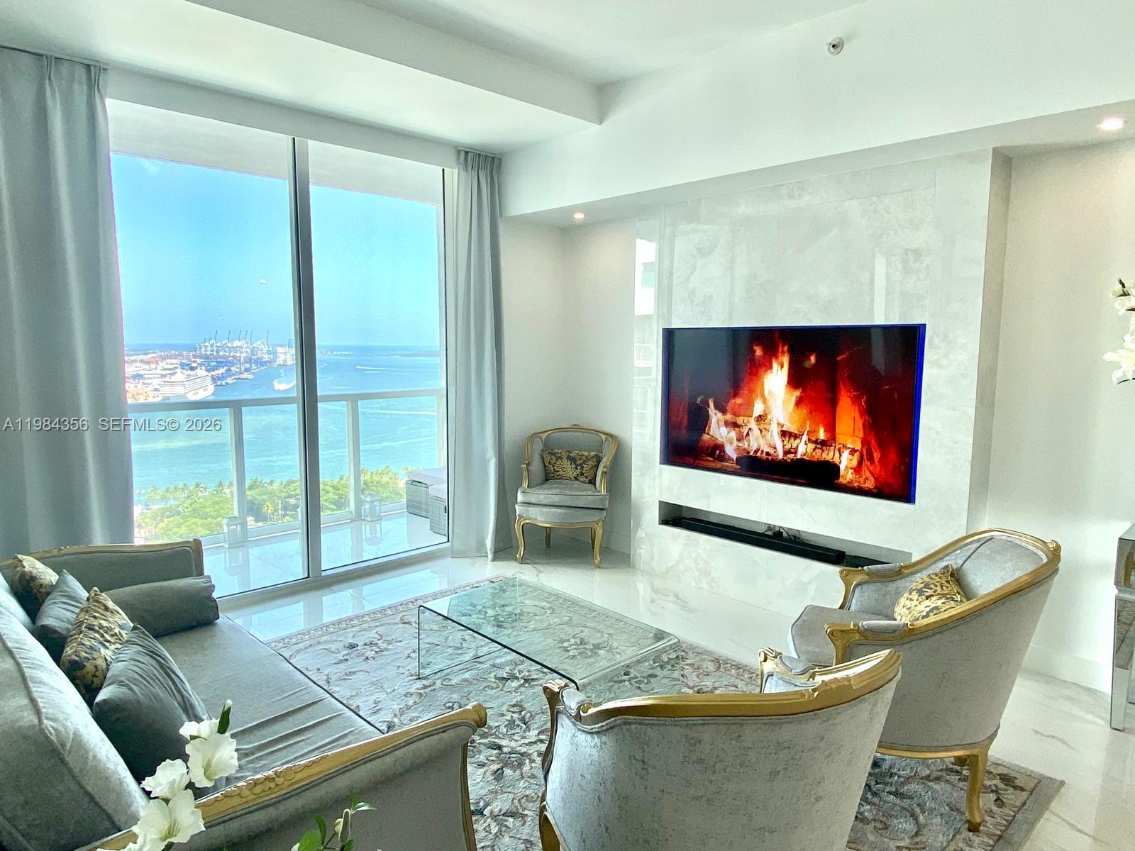 VIZCAYNE SOUTH CONDO - Residential Lease