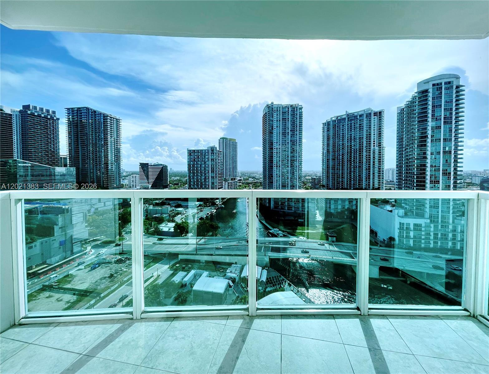 BRICKELL ON THE RIVER N T - Residential