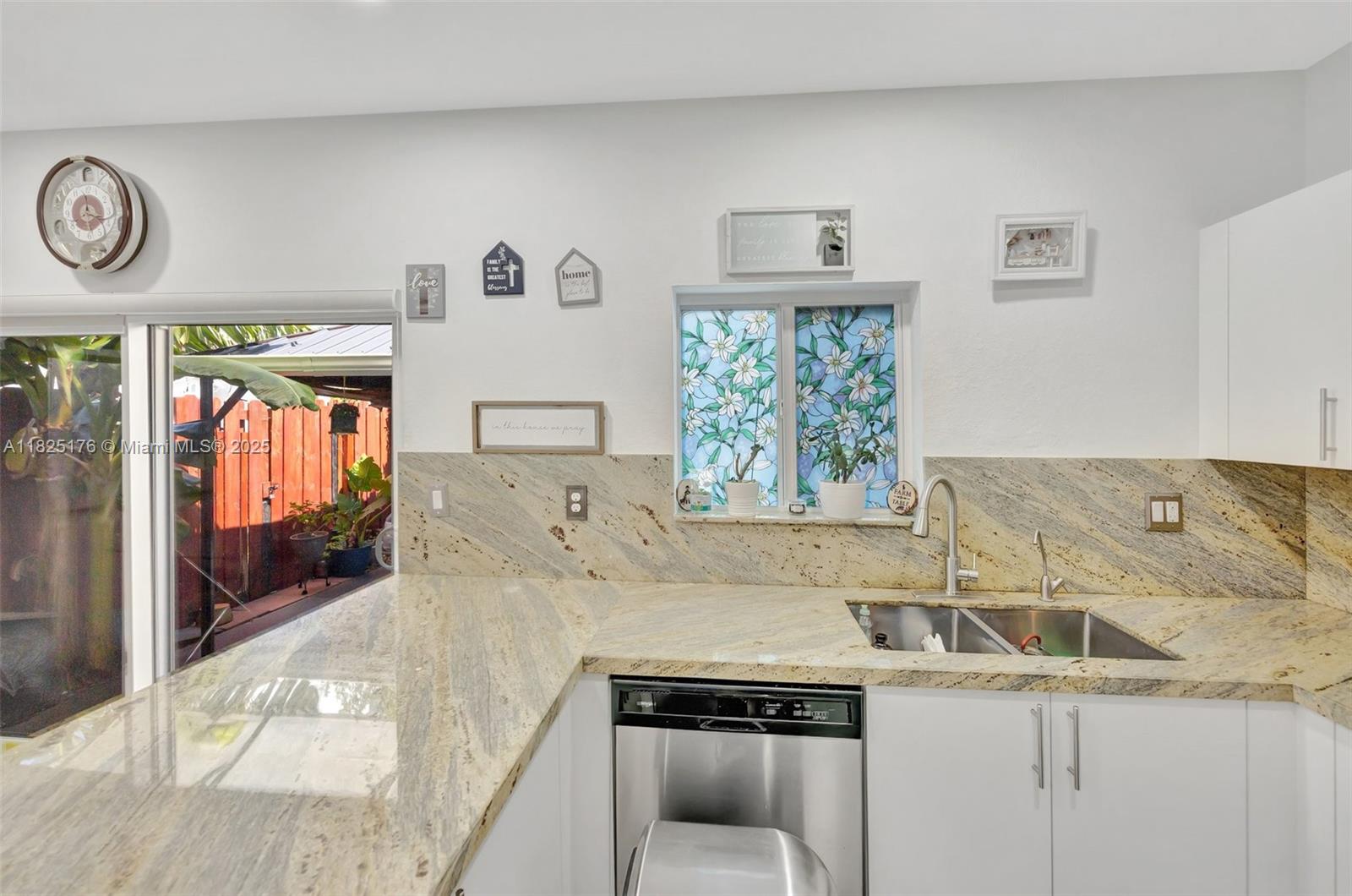 FOREST PARK VILLAS - Residential