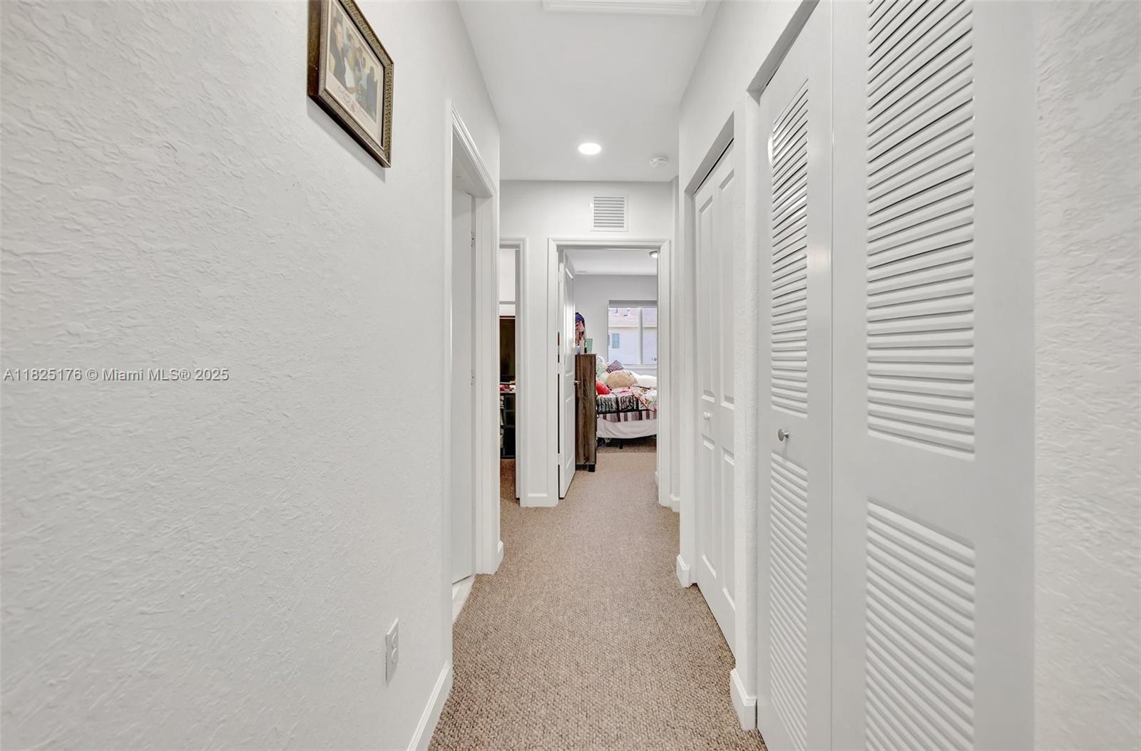 FOREST PARK VILLAS - Residential