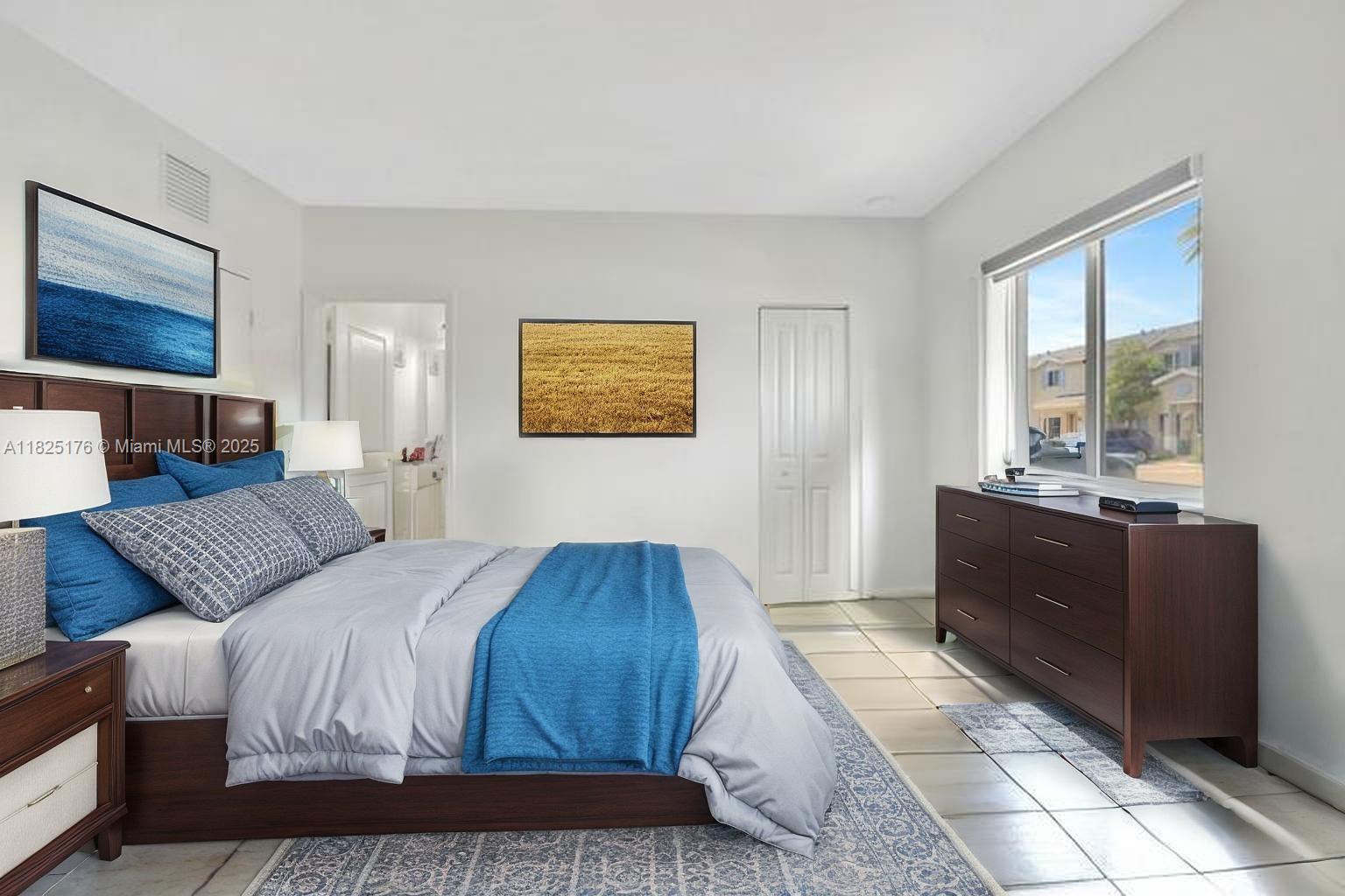 FOREST PARK VILLAS - Residential