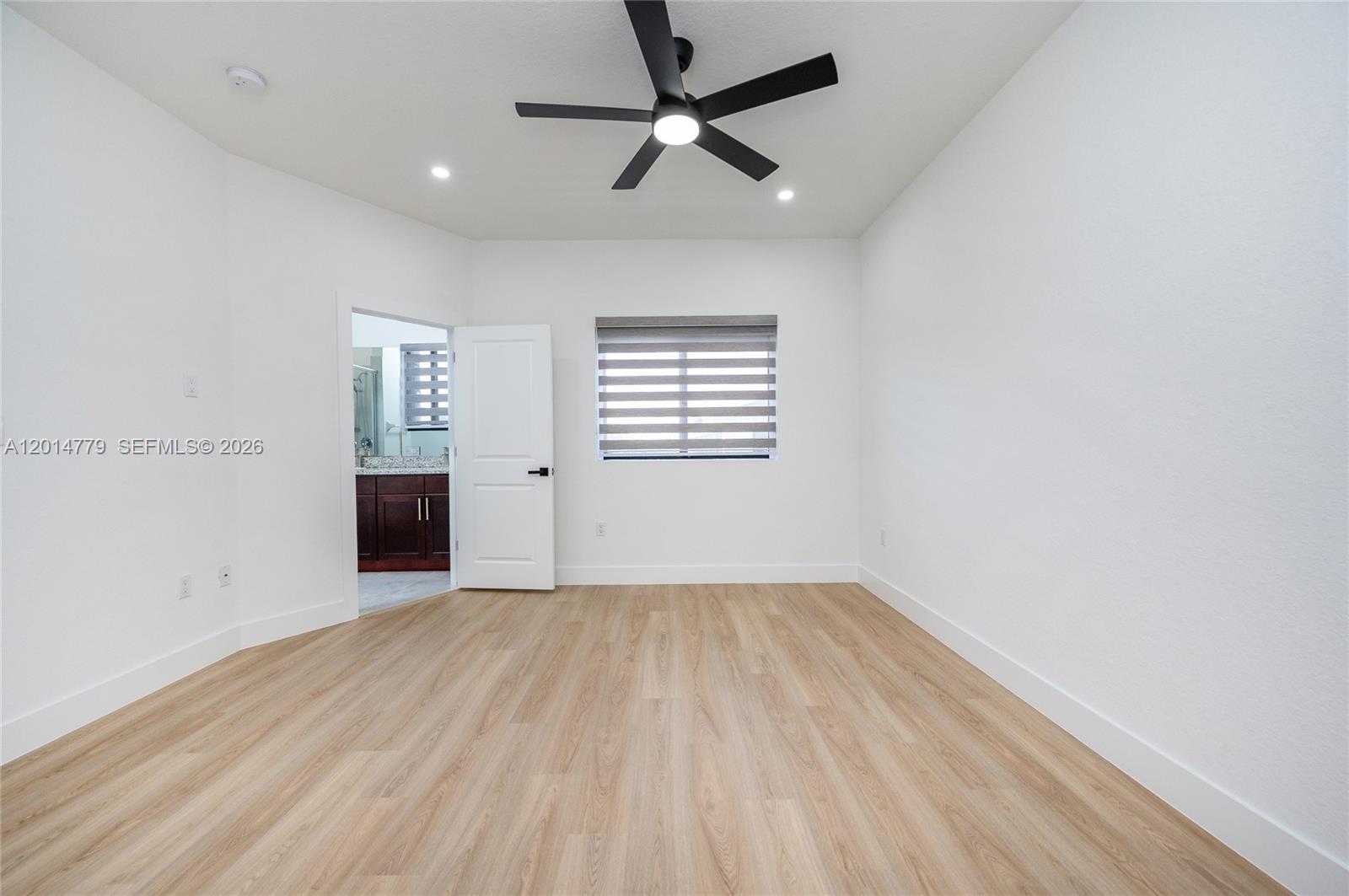 TROPICAL BREEZE TOWNHOUSE - Residential
