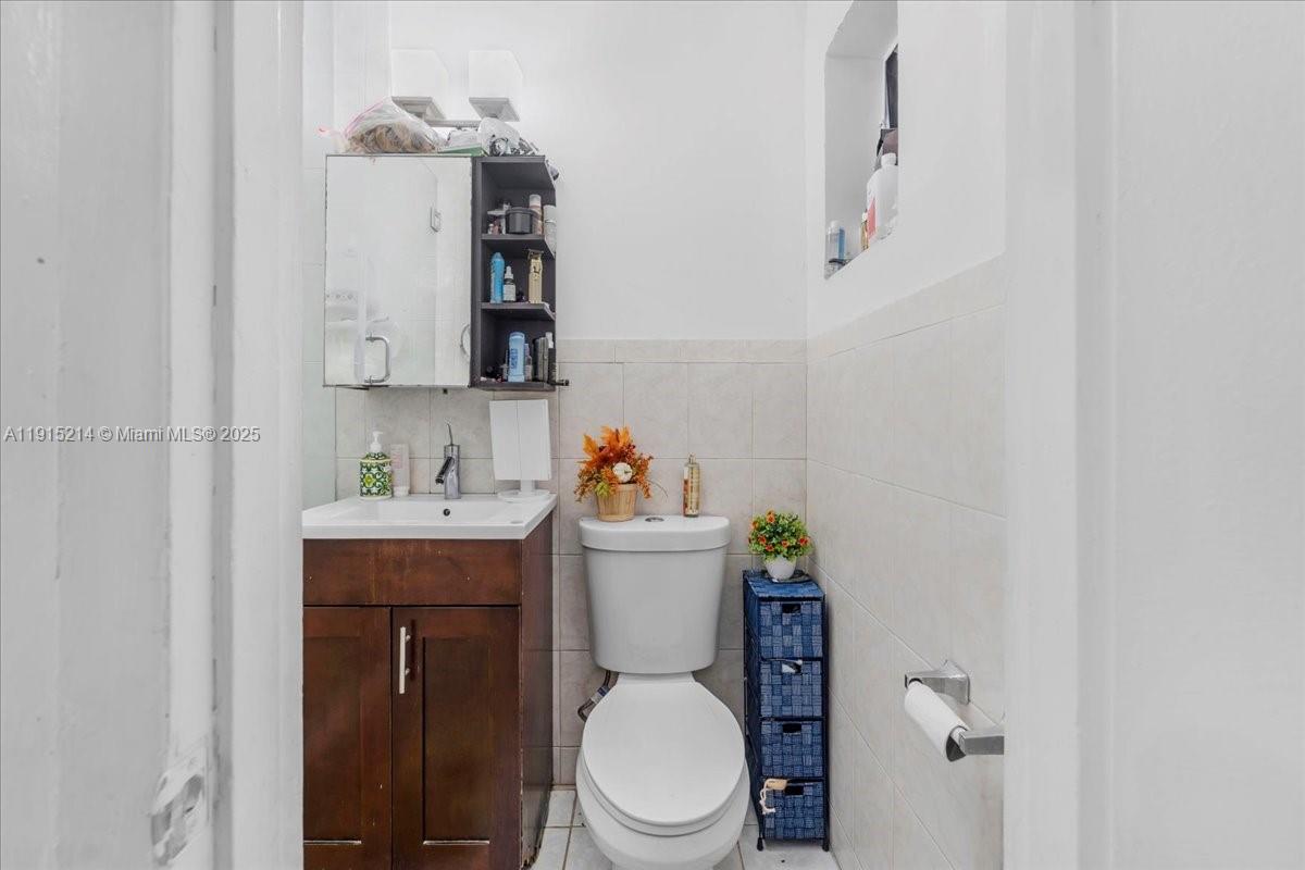 1ST ADDN TO PANULETA GARD - Residential