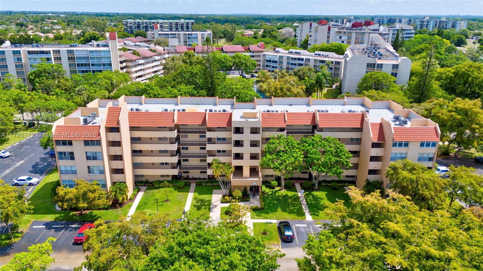 CONDOMINIUM 3 OF ENVIRON - Residential