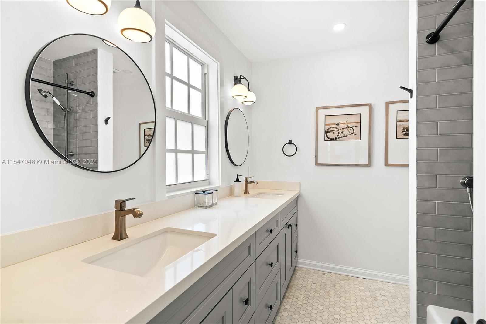 PL OF GOVT - Residential