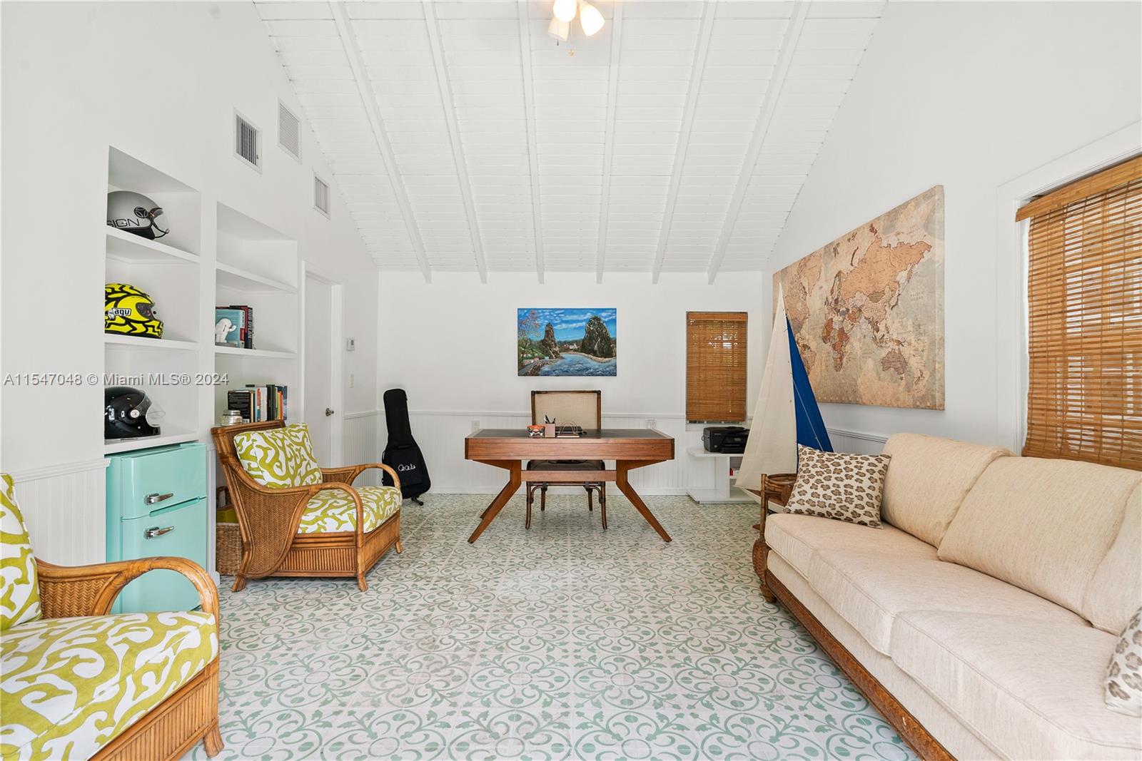 PL OF GOVT - Residential