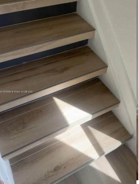 WESTCHESTER POINT TOWNHOM - Residential Lease