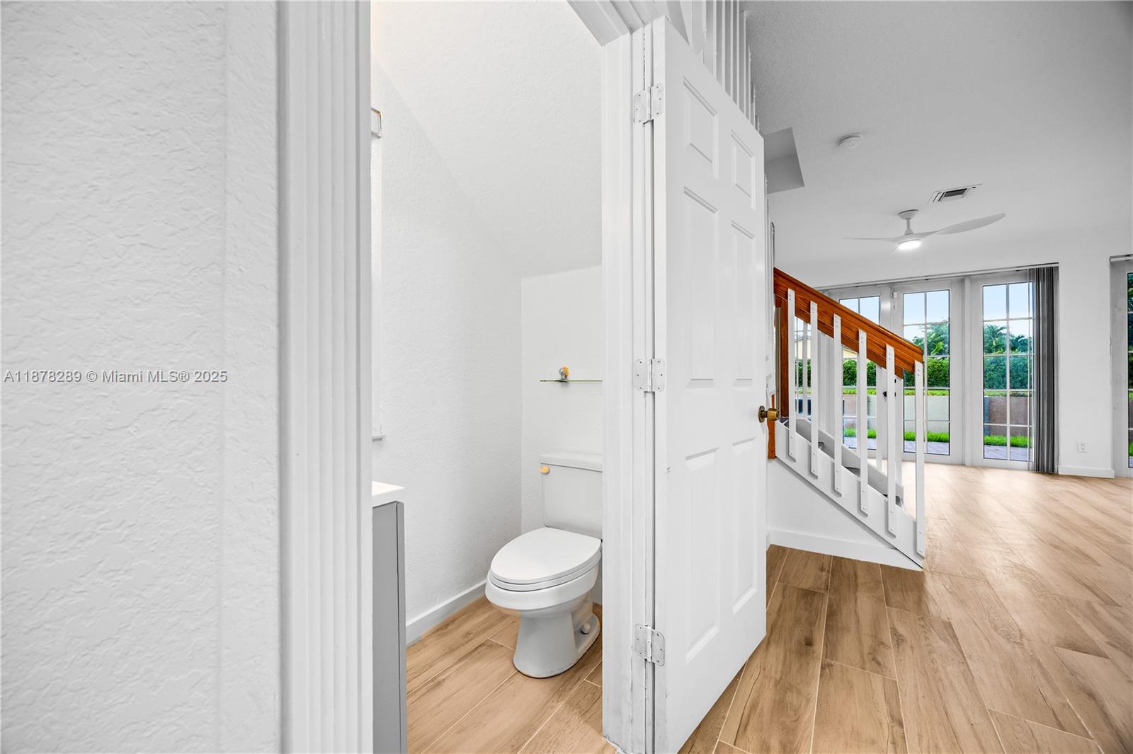 WESTCHESTER POINT TOWNHOM - Residential Lease