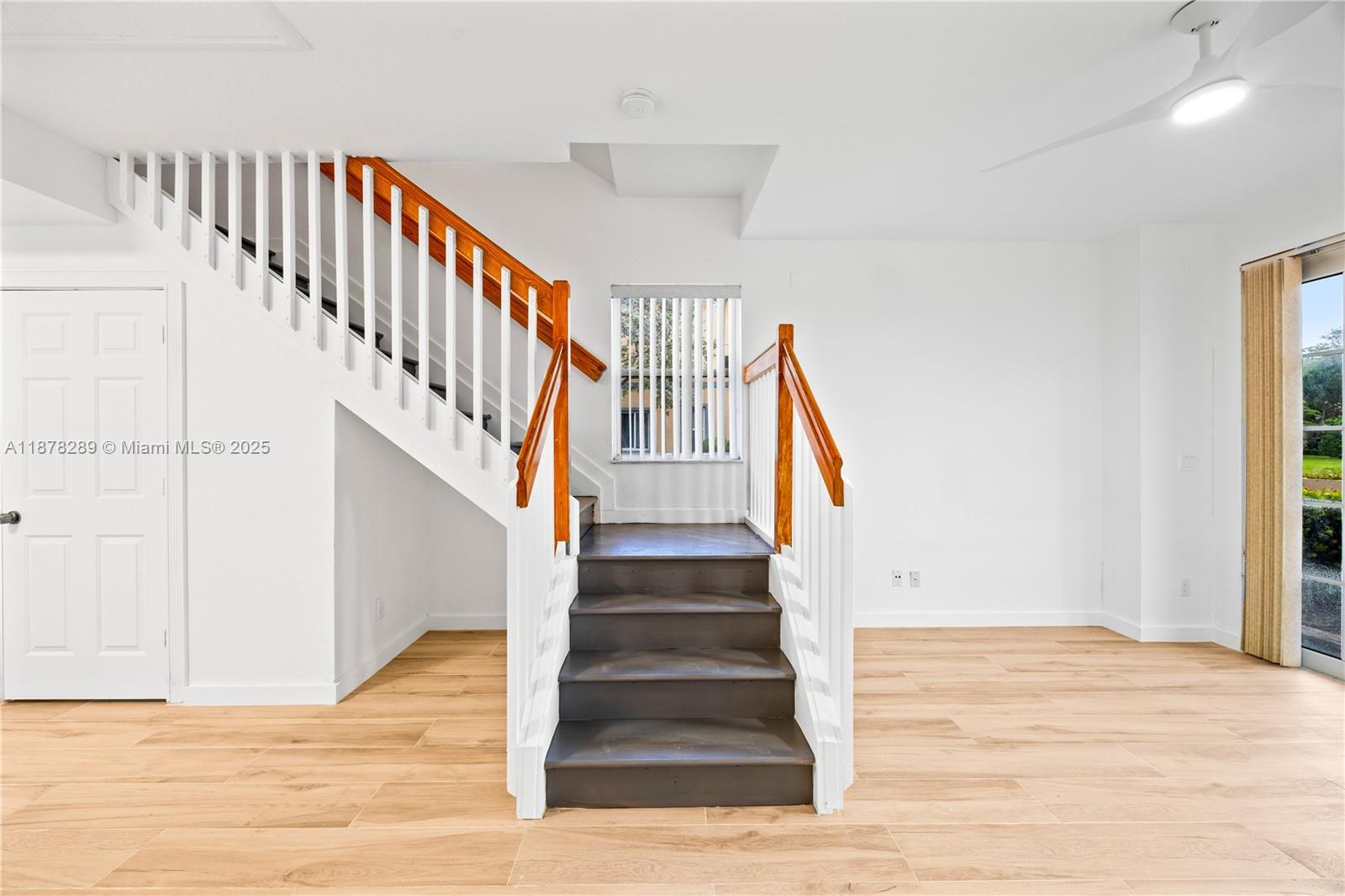 WESTCHESTER POINT TOWNHOM - Residential Lease