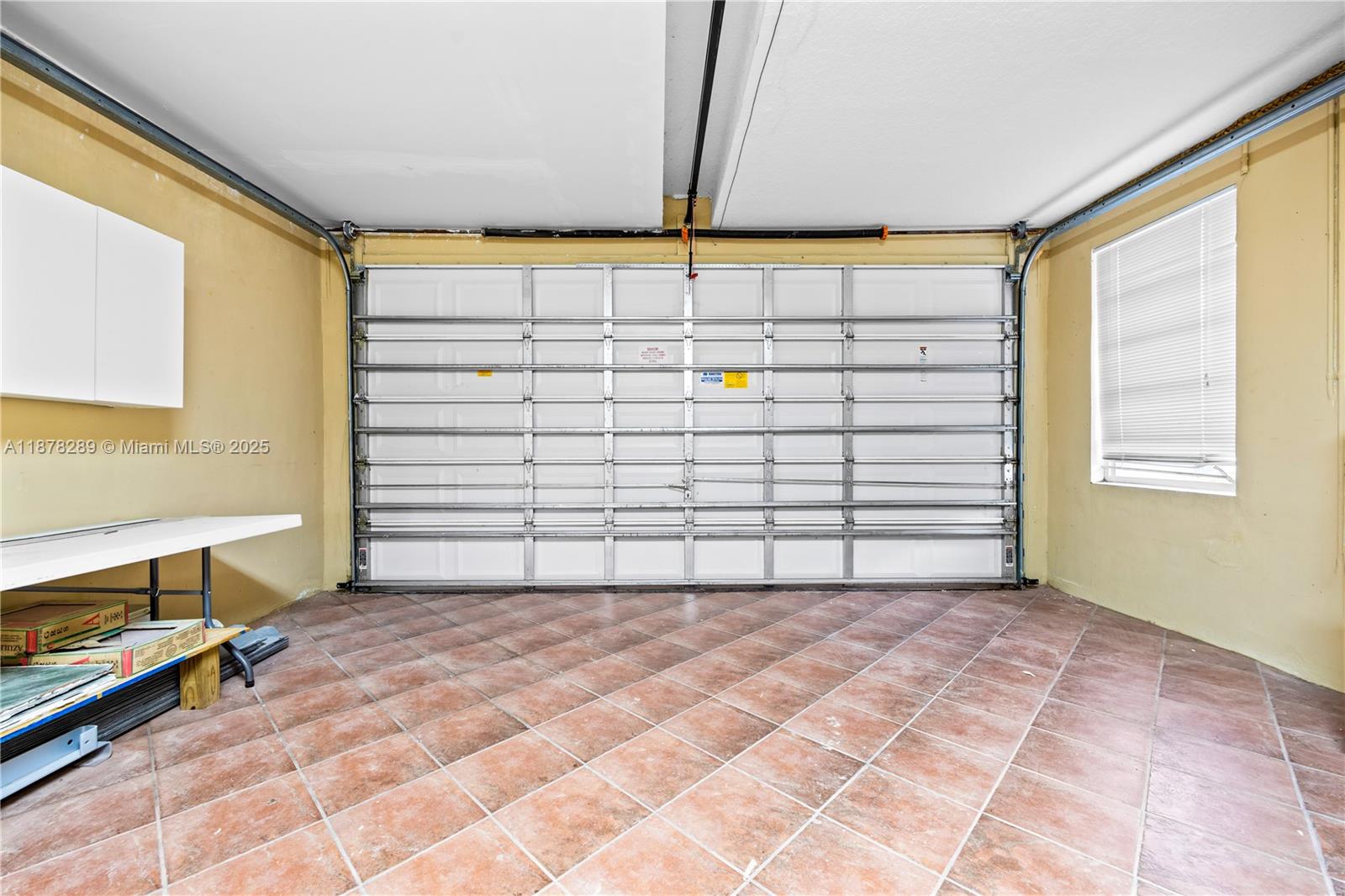 WESTCHESTER POINT TOWNHOM - Residential Lease