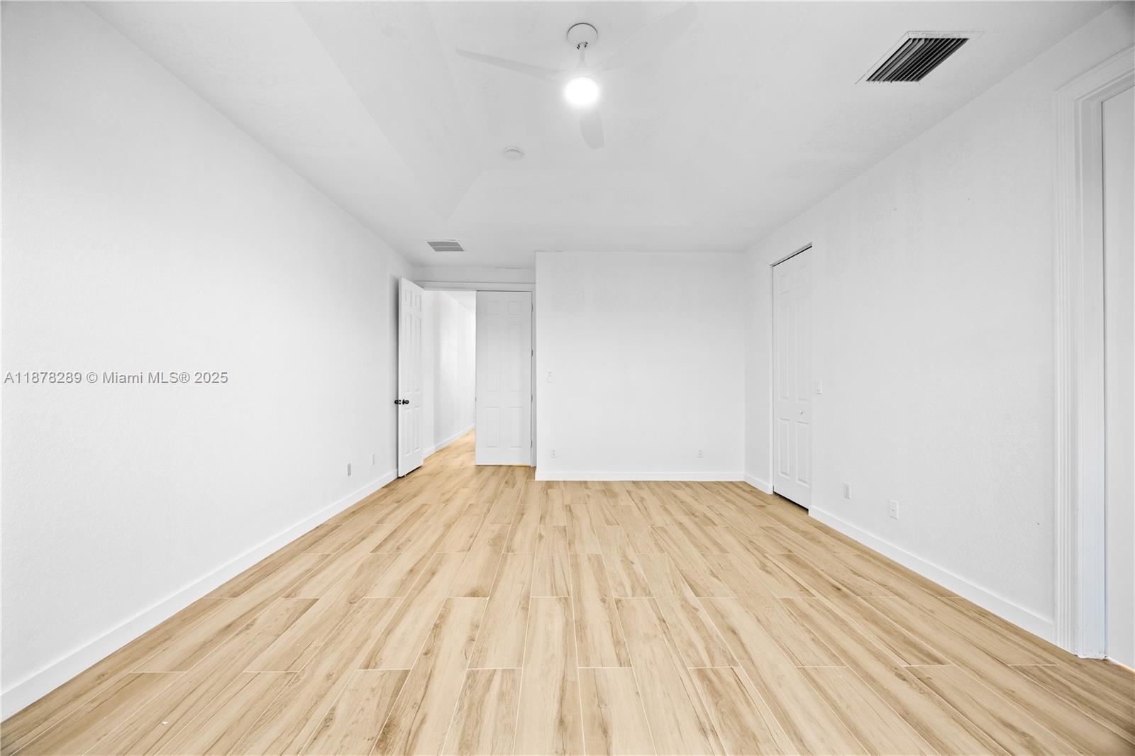 WESTCHESTER POINT TOWNHOM - Residential Lease