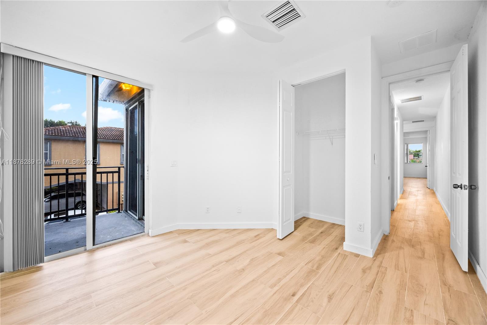 WESTCHESTER POINT TOWNHOM - Residential Lease