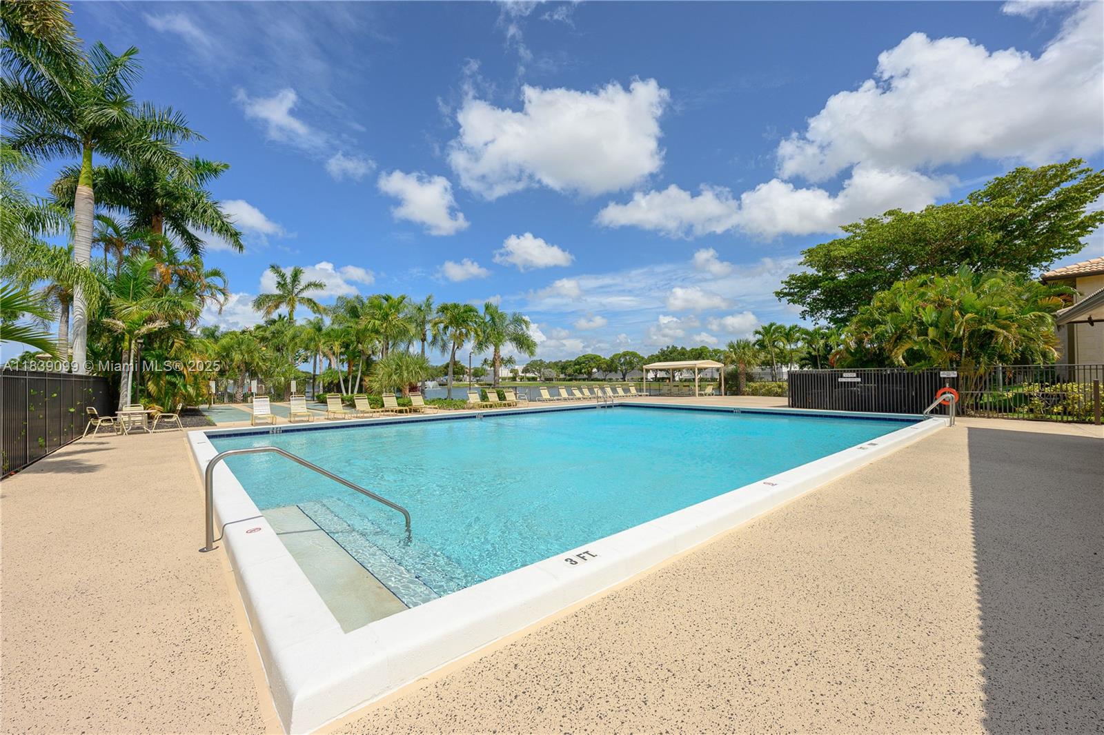 VIEWPOINTE CONDO - Residential