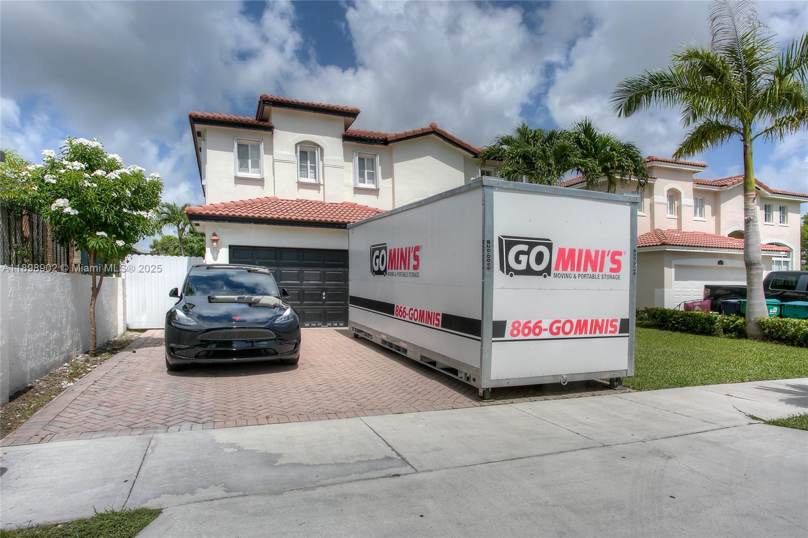 28414 SW 133rd Path, Homestead, FL, 33033/$665,500 1 28414 SW 133rd Path