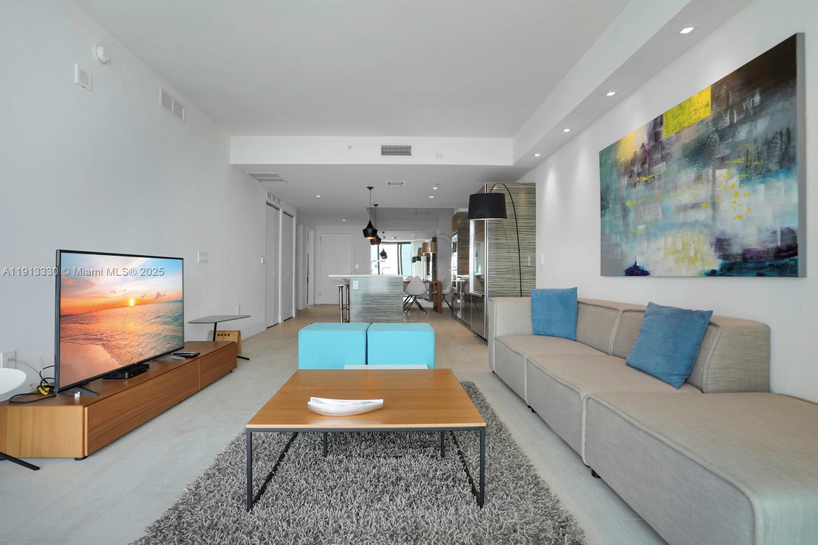 ICON BAY CONDO - Residential Lease