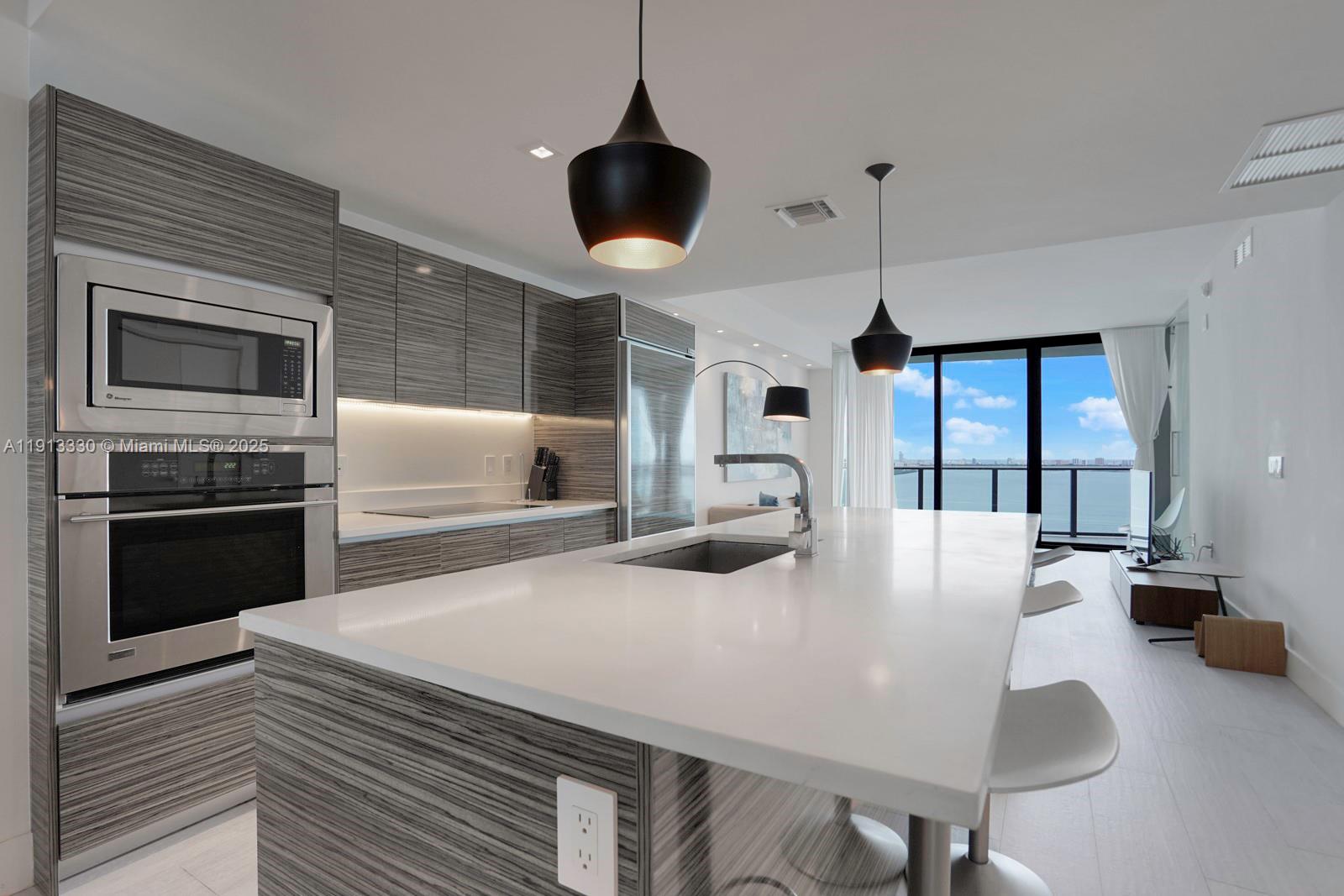 ICON BAY CONDO - Residential Lease