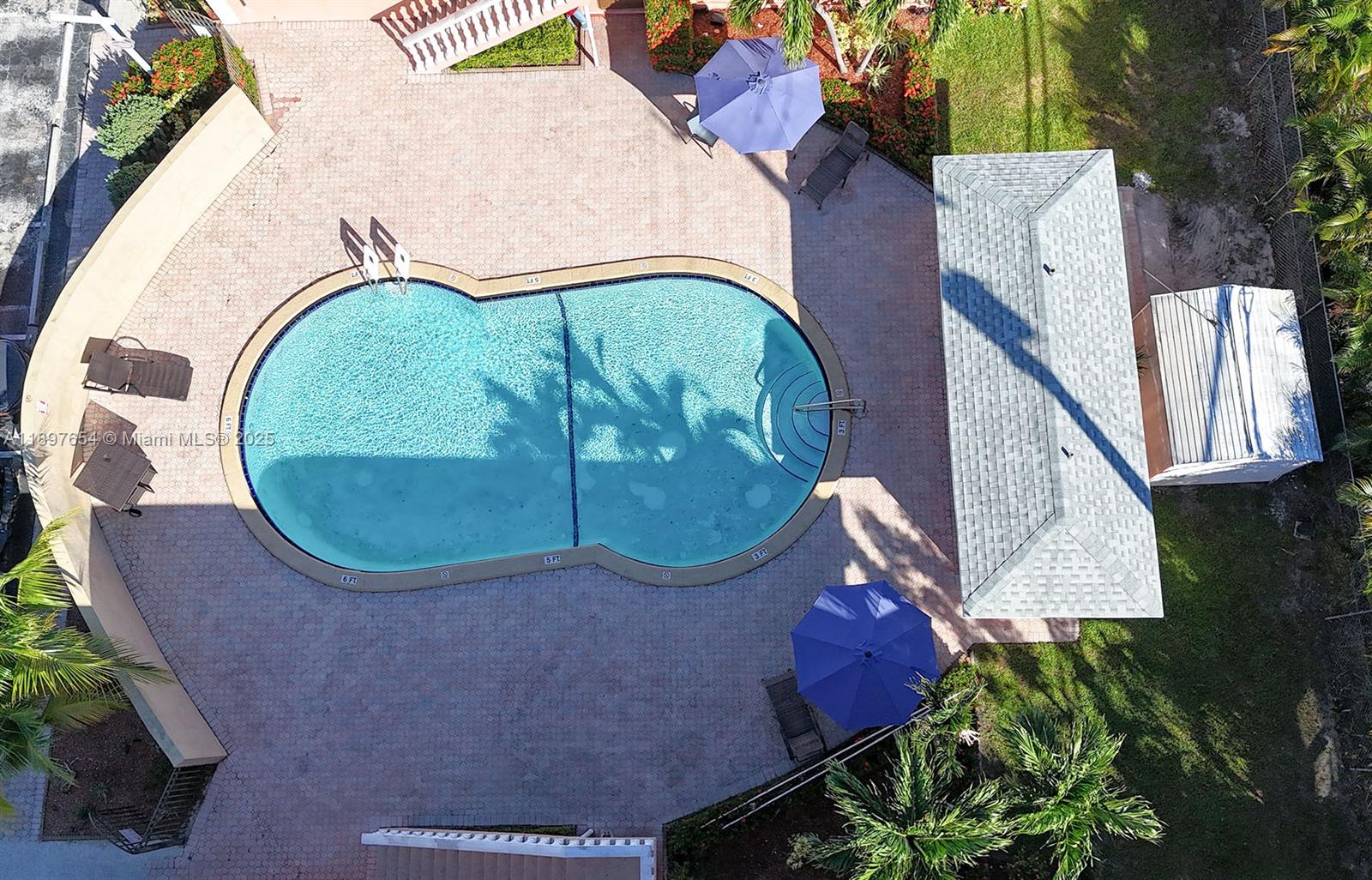 IMPERIAL POINT 3RD SEC - Residential Lease