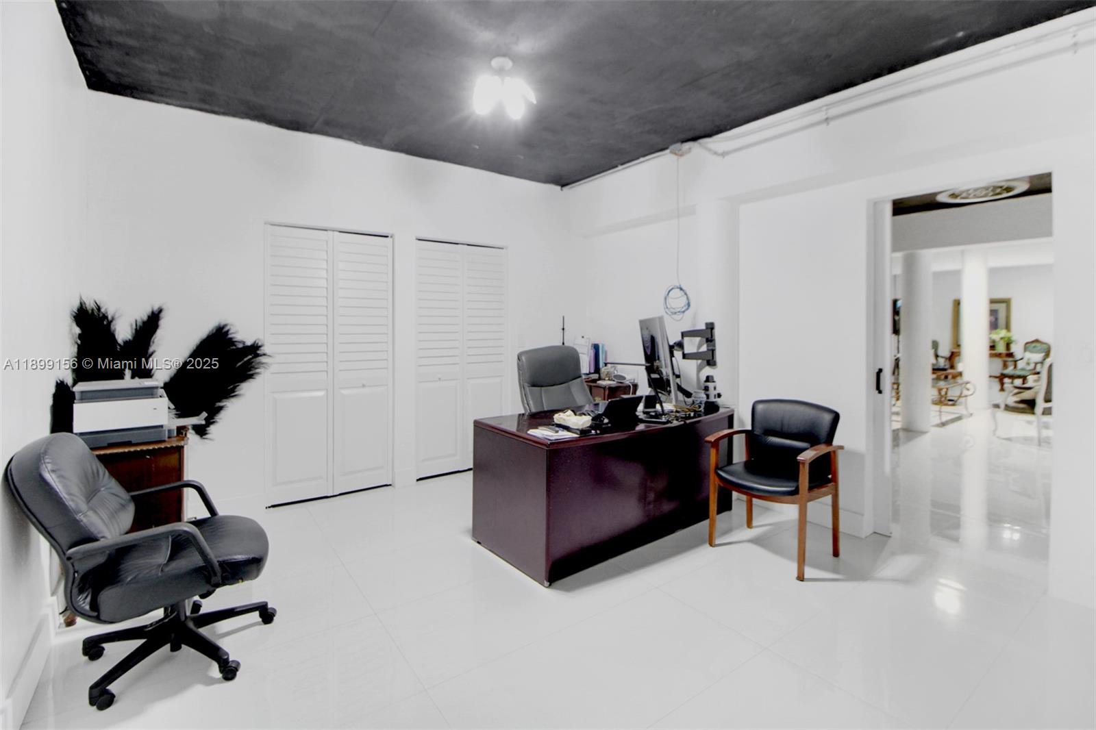 ORCHARD STABLES CLUB - Residential