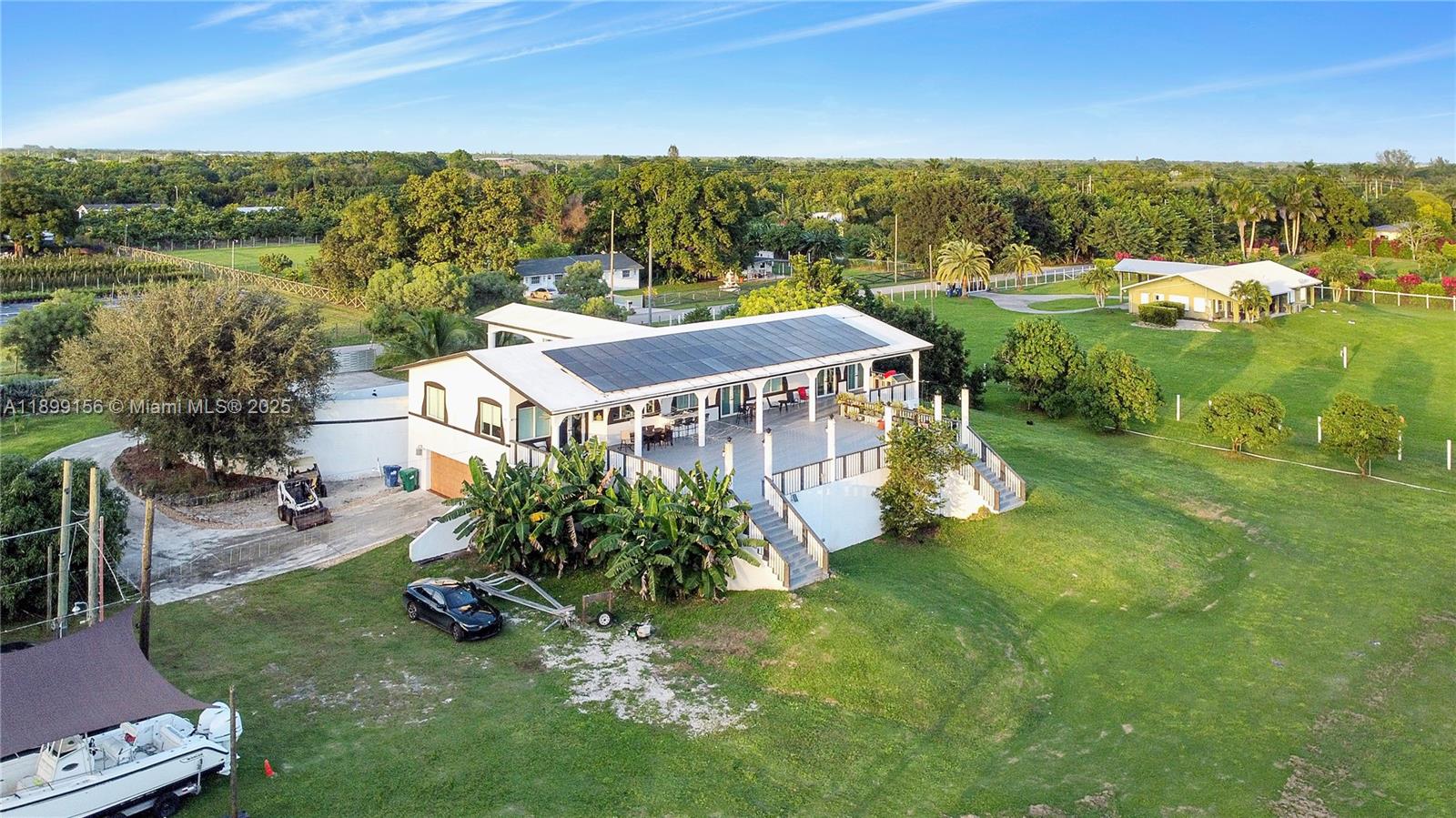 ORCHARD STABLES CLUB - Residential