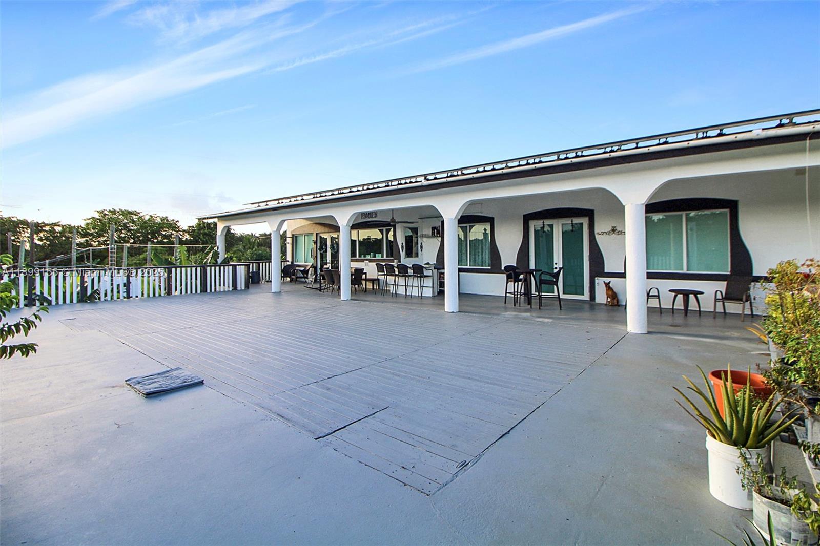 ORCHARD STABLES CLUB - Residential
