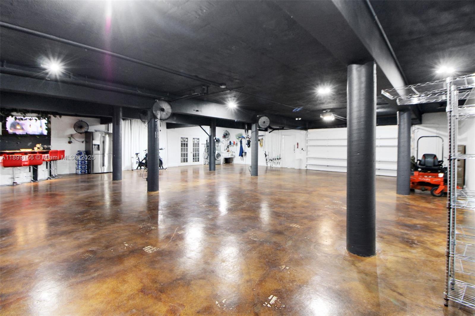 ORCHARD STABLES CLUB - Residential