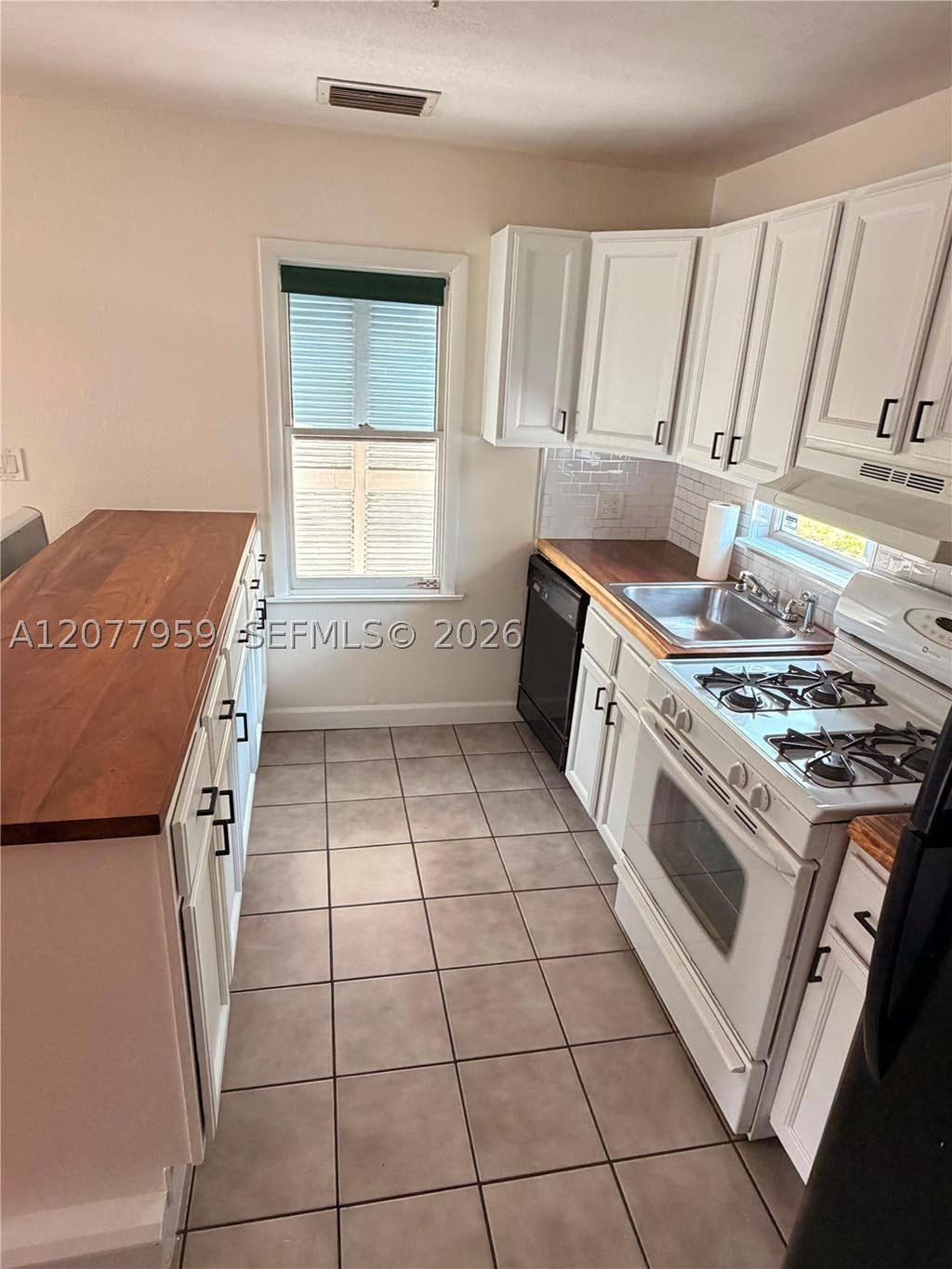 Photo of 1837 Buchanan St, Hollywood, FL 33020 (MLS # A12077959)