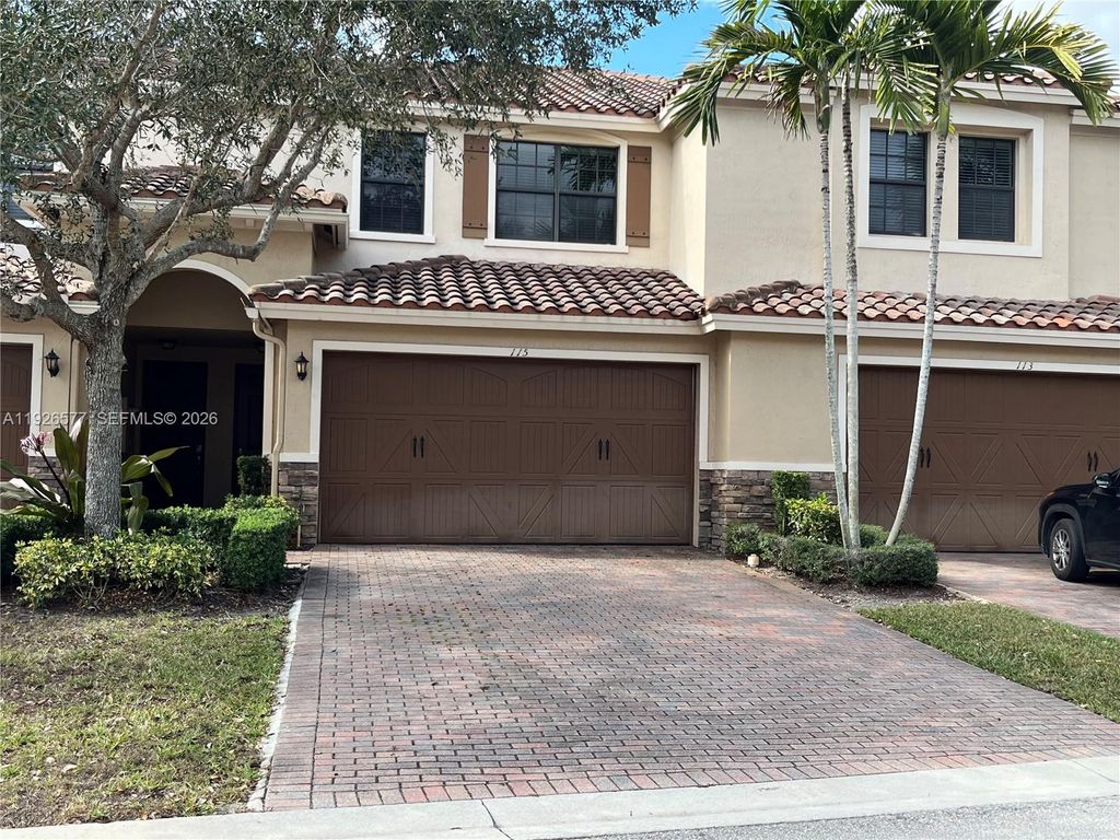 Photo of 115 E Riverwalk Cir E, Plantation, FL 33325 (MLS # A11926577)