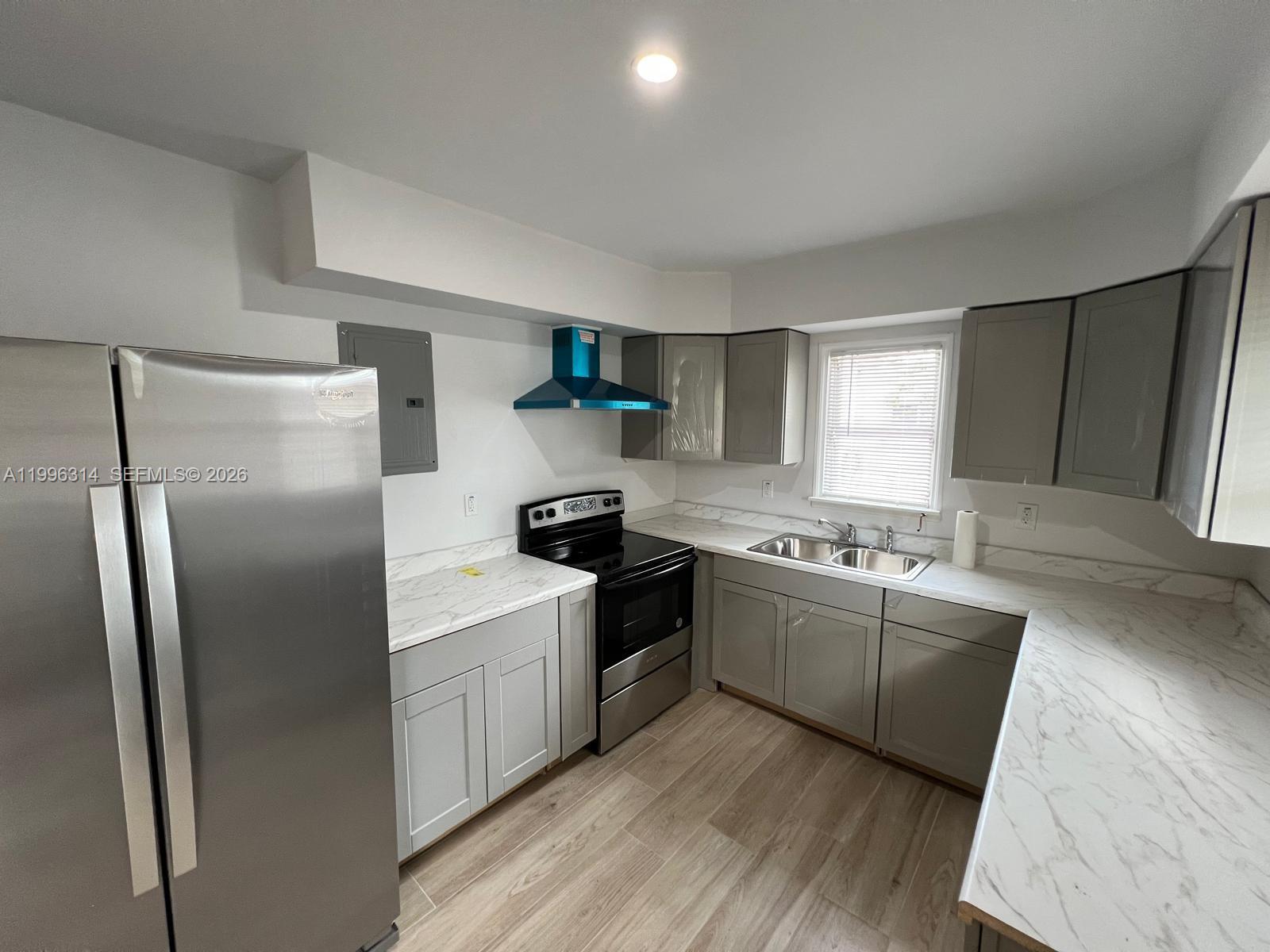 PLAINFIELD PARK - Residential Lease