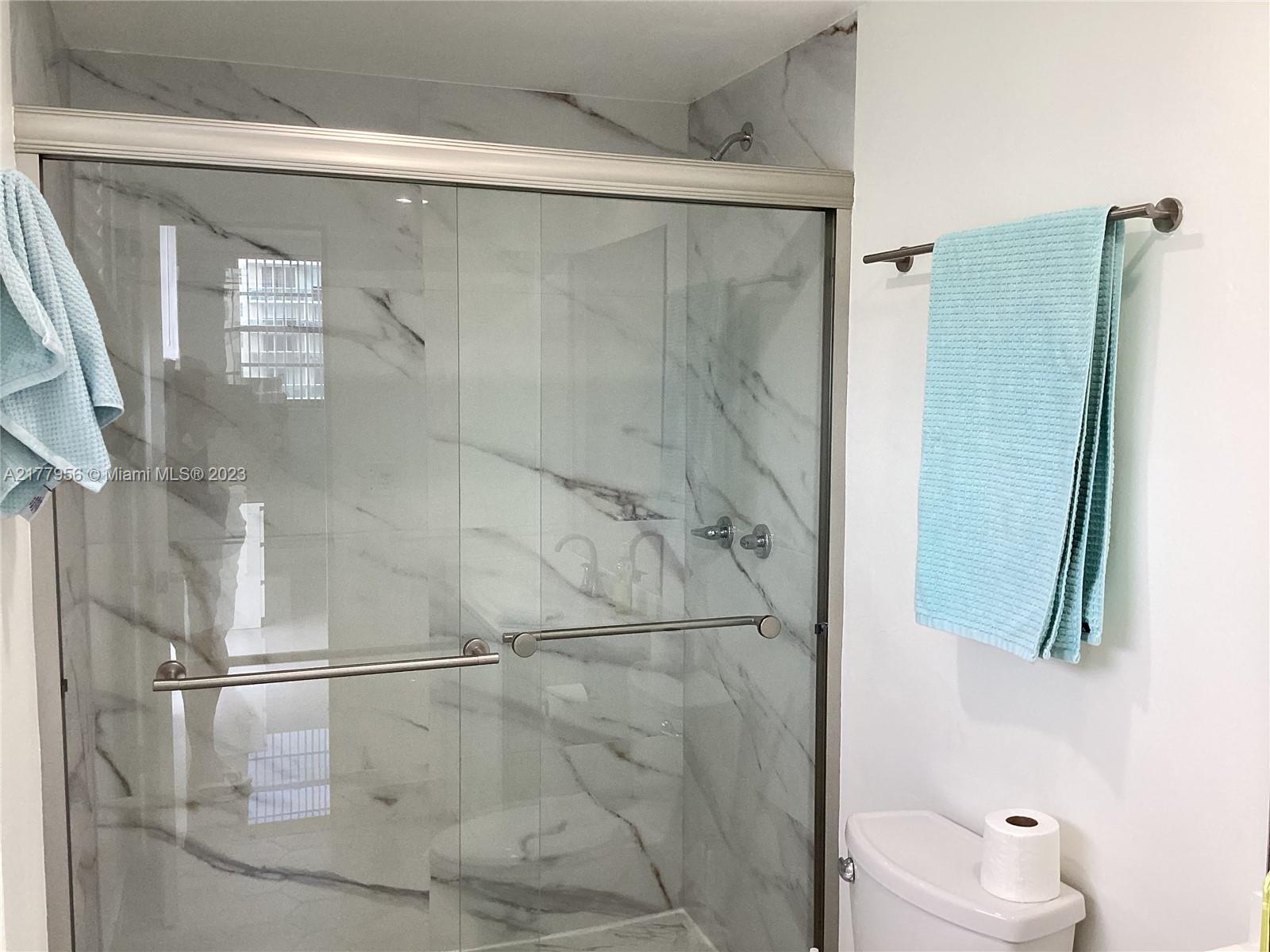 TIDES ON HOLLYWOOD BEACH - Residential Lease