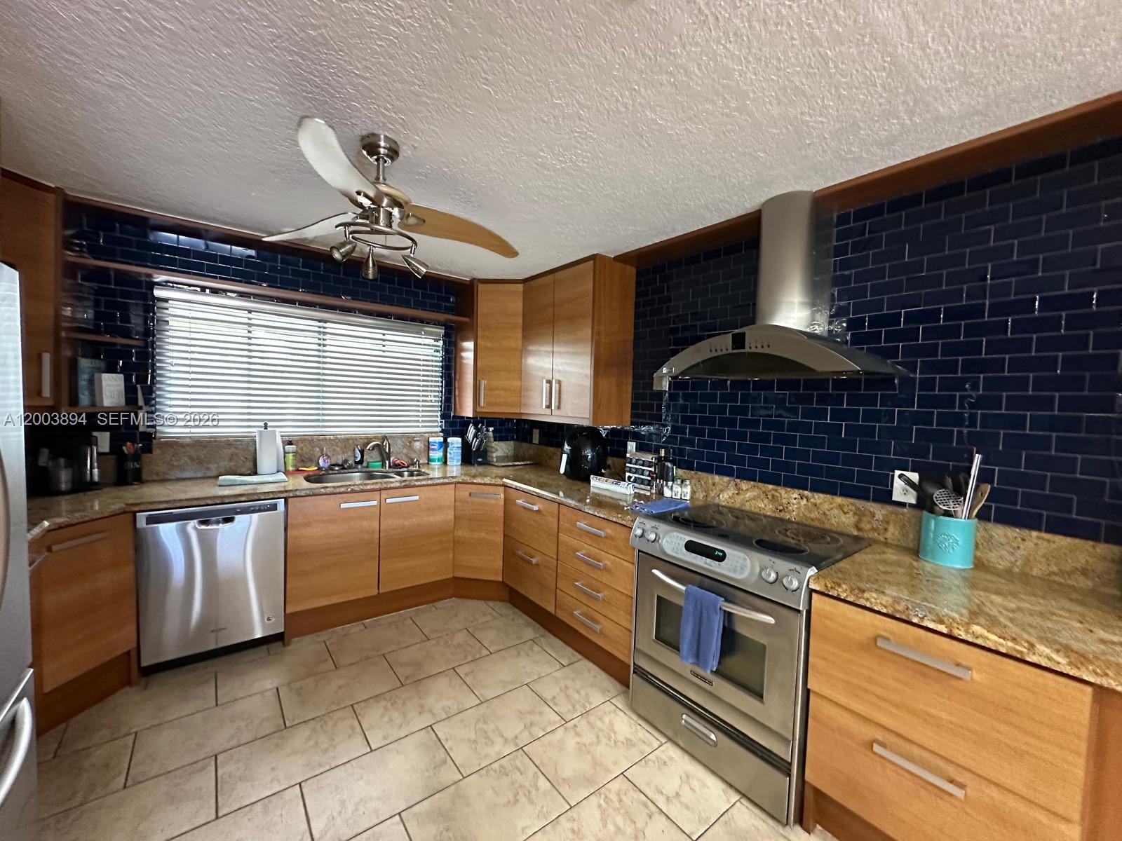 PALM TRAIL PLACE CONDO - Residential