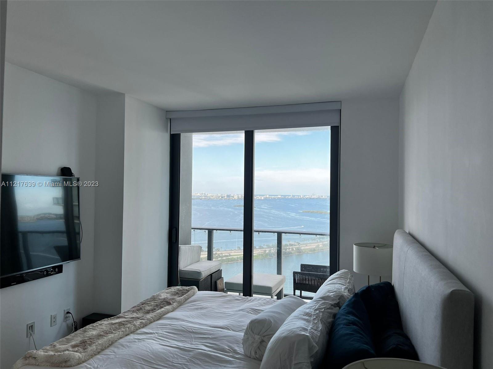 PARAISO BAYVIEWS CONDO - Residential