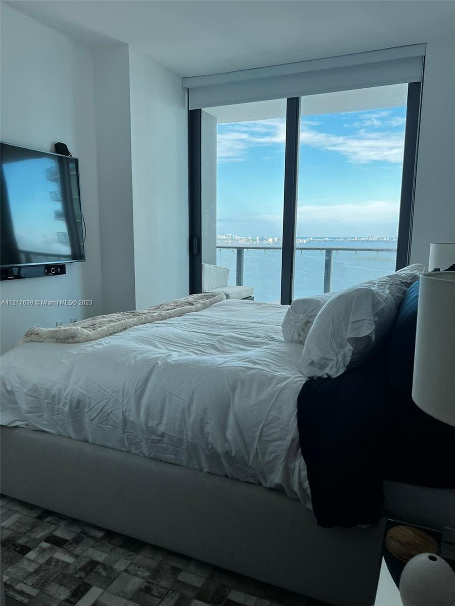 PARAISO BAYVIEWS CONDO - Residential