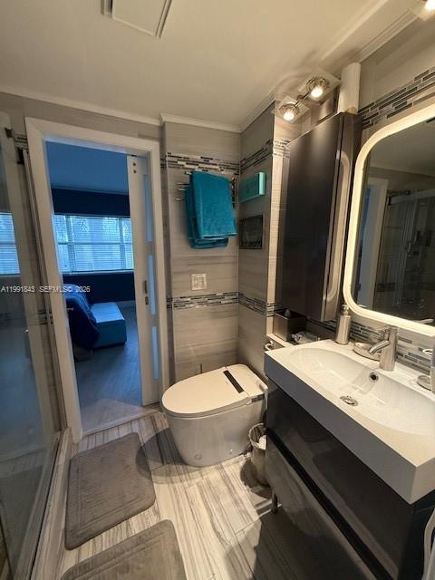 LE CERCLE BY THE BEACH CO - Residential