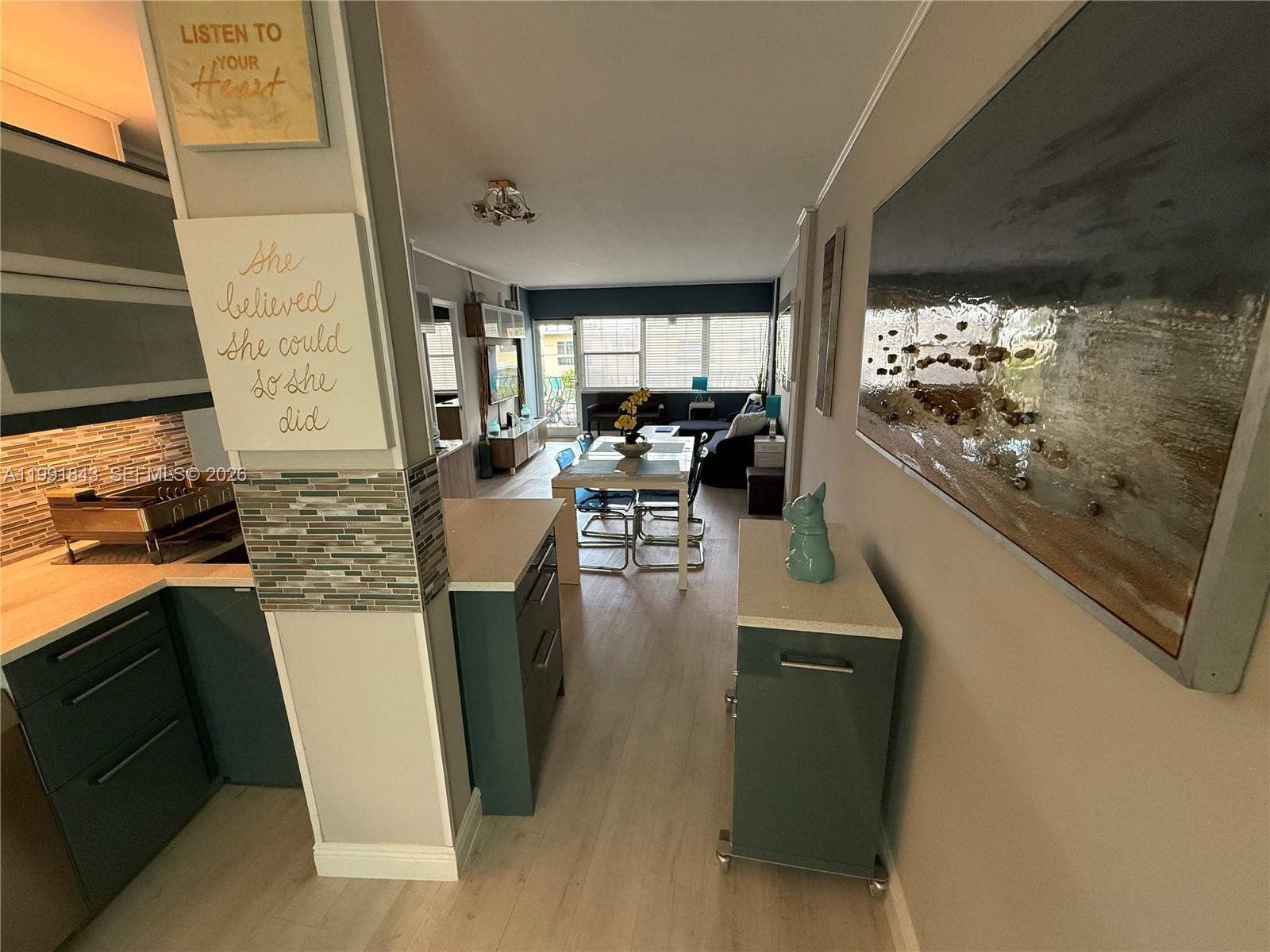 LE CERCLE BY THE BEACH CO - Residential