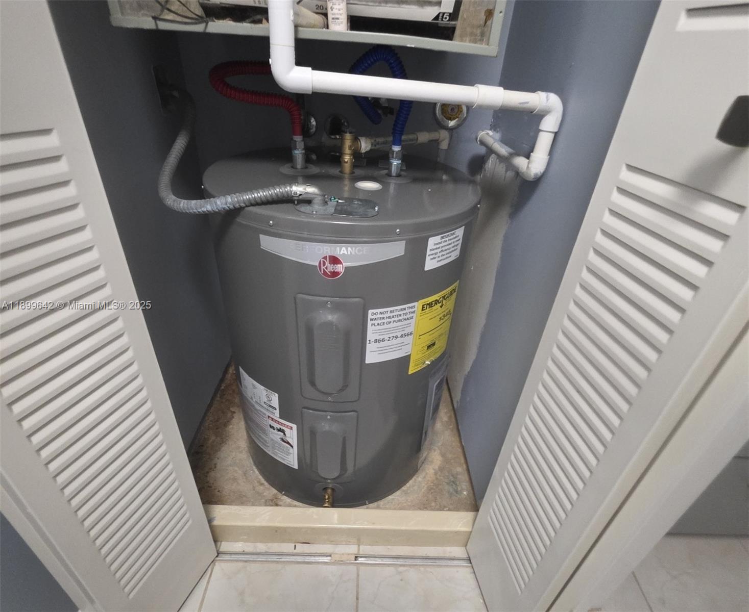 WHITEHALL CONDO AT CAMINO - Residential