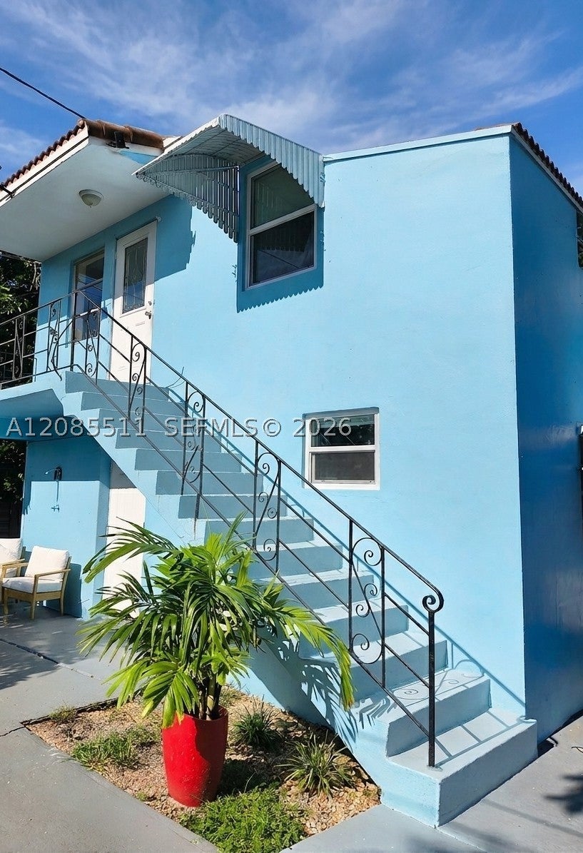 Photo of 2463 Dewey St #2, Hollywood, FL 33020 (MLS # A12085511)