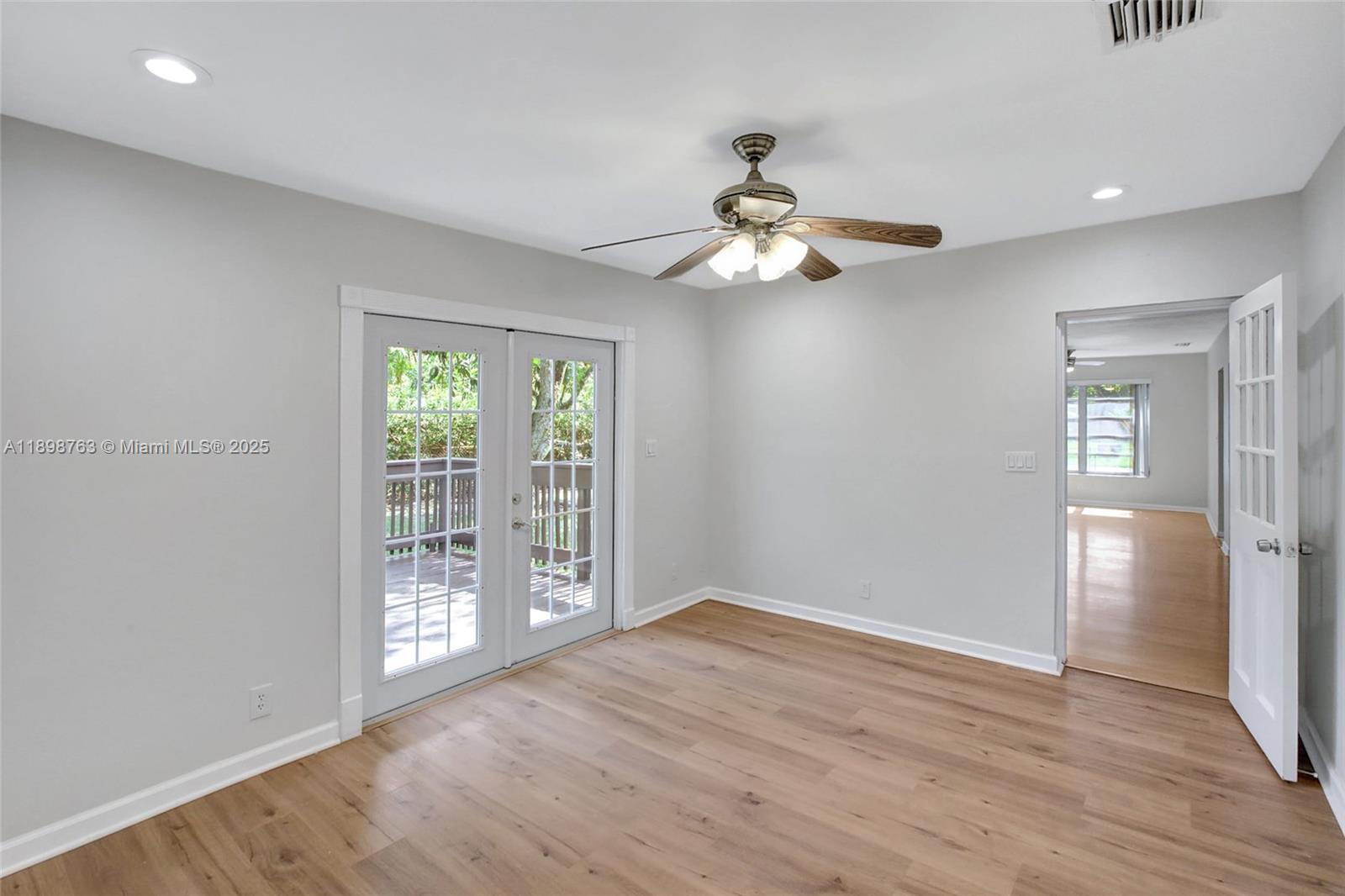 PLANTATION GARDENS 4TH SE - Residential Lease