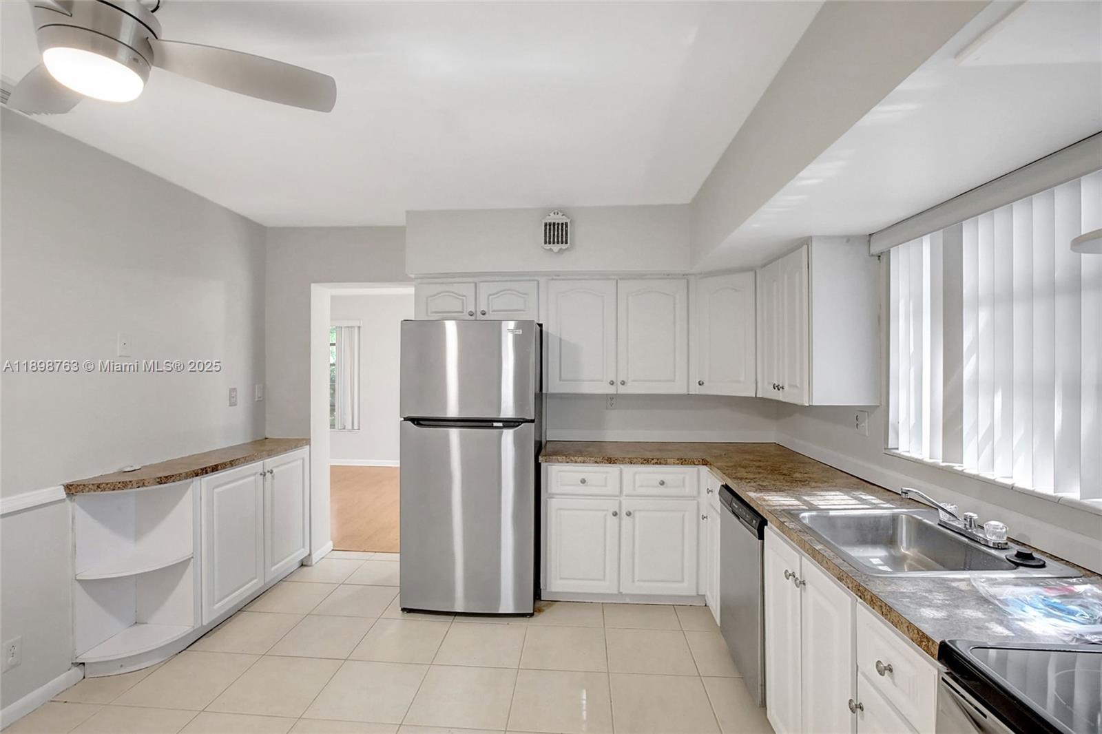 PLANTATION GARDENS 4TH SE - Residential Lease