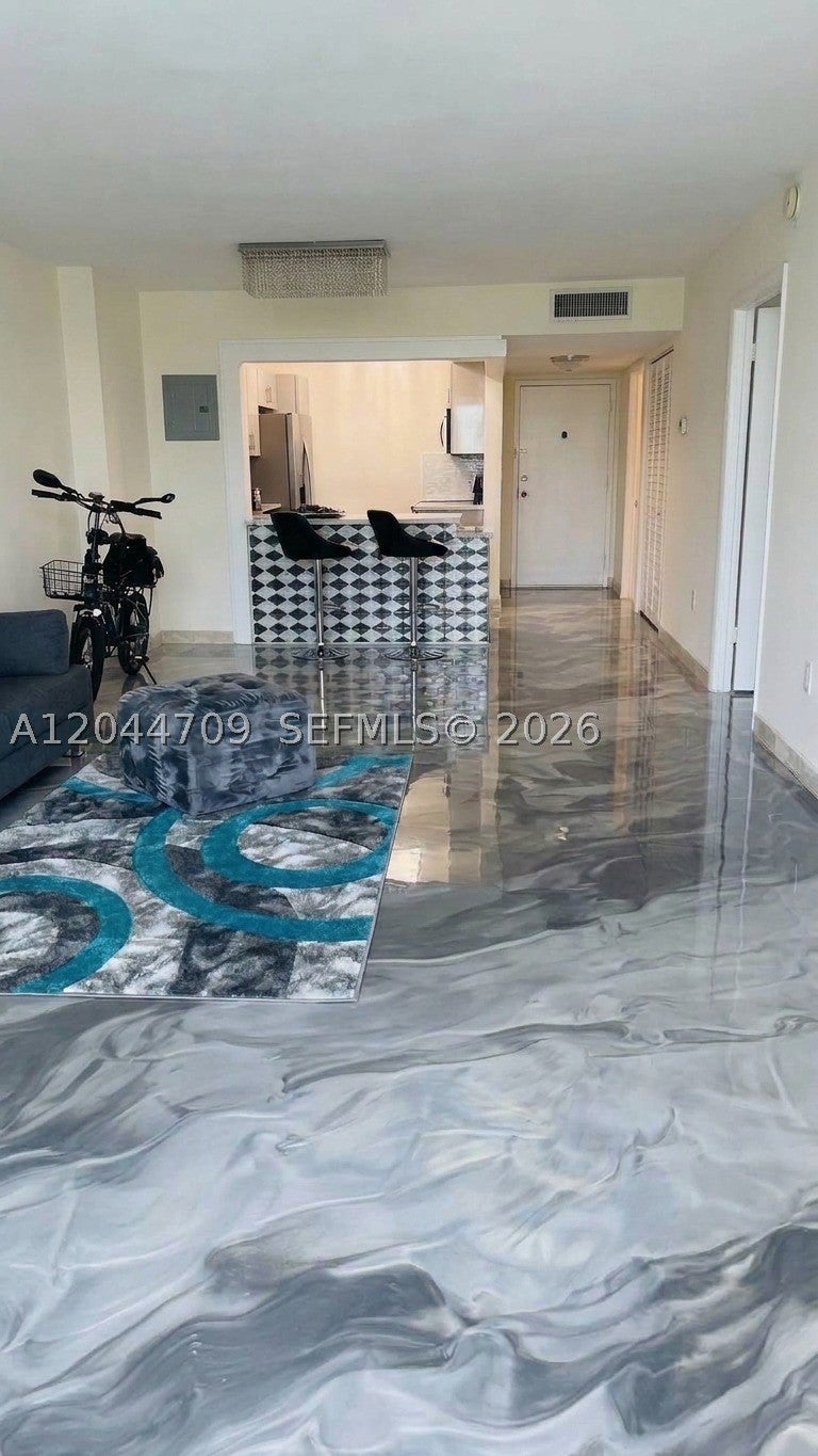 6900 Bay Dr 3H, Miami Beach FL 33141