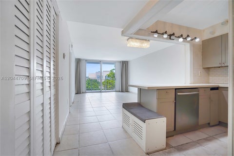 Photo of 6900 Bay Dr #3H, Miami Beach, FL 33141 (MLS # A12044709)