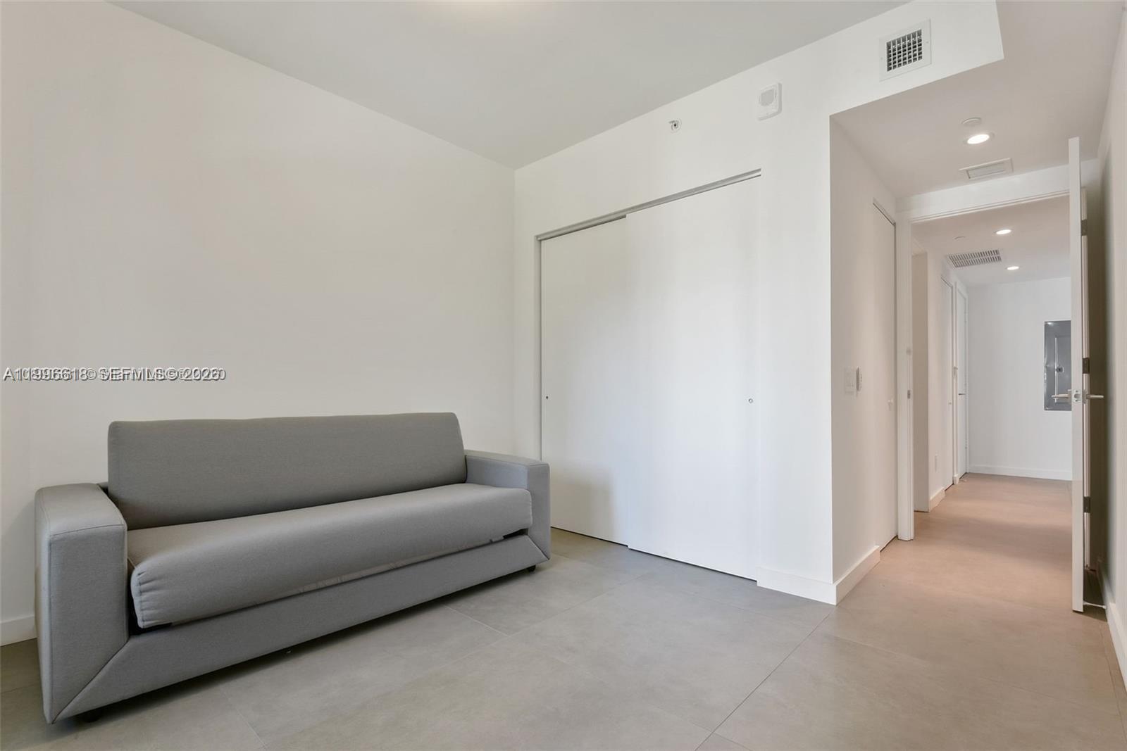 ONE PARAISO CONDO - Residential