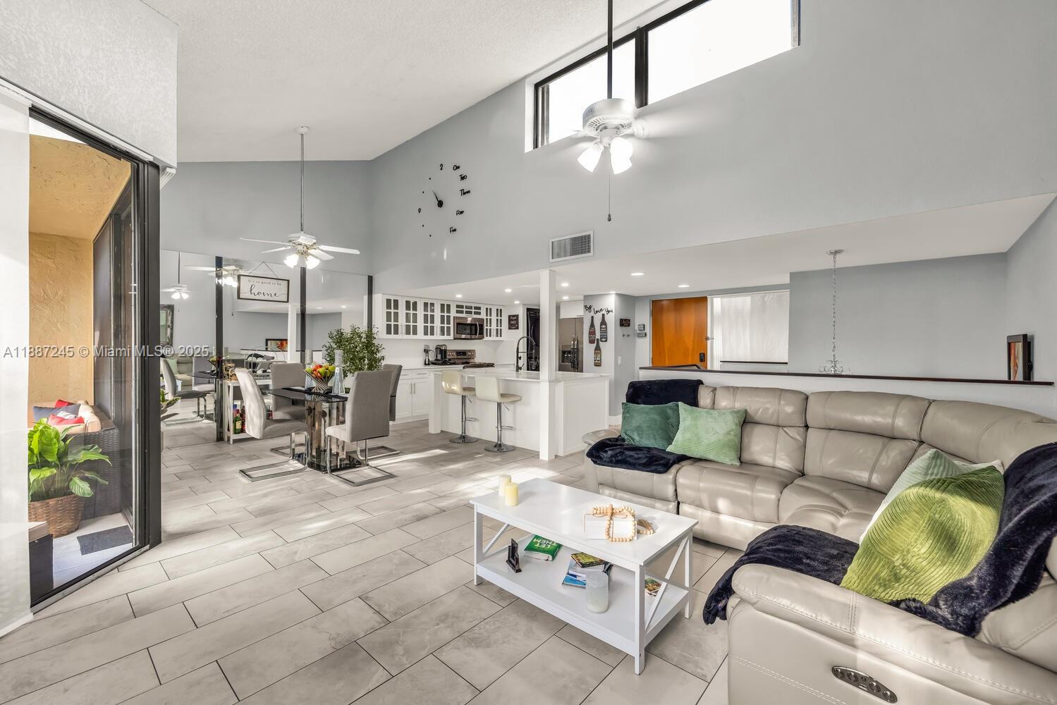 SEC 48 ATRIUMS AT SNAPPER - Residential