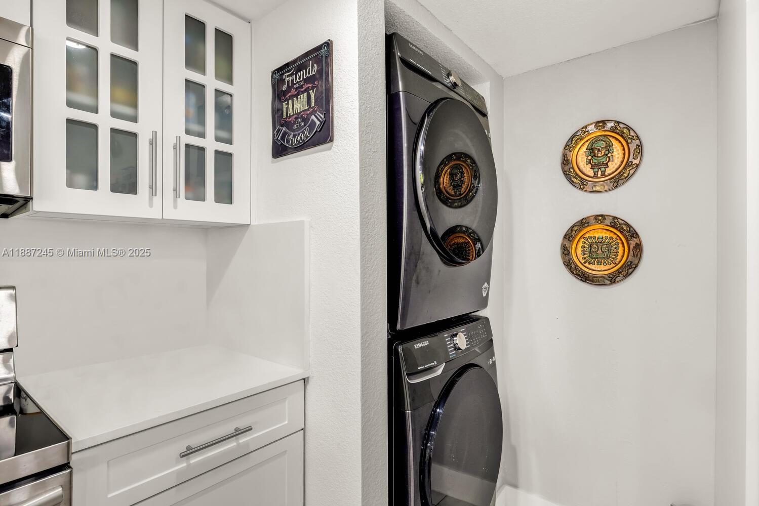 SEC 48 ATRIUMS AT SNAPPER - Residential