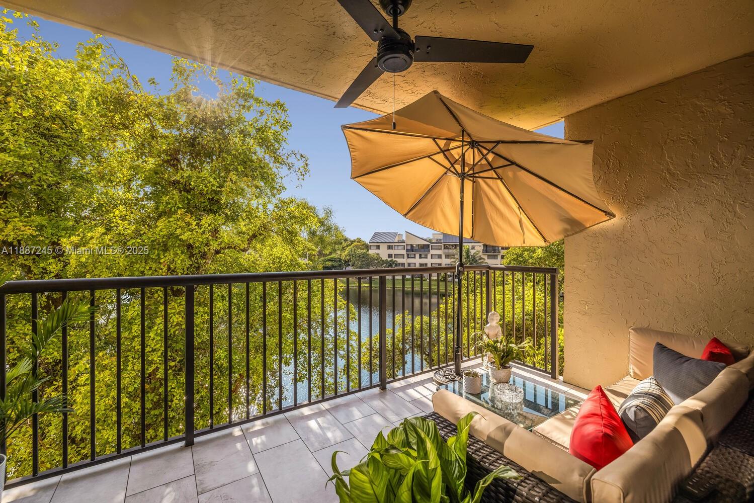 SEC 48 ATRIUMS AT SNAPPER - Residential