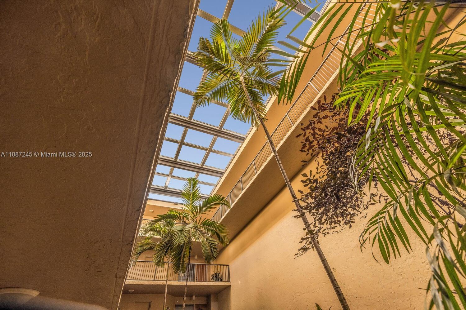 SEC 48 ATRIUMS AT SNAPPER - Residential