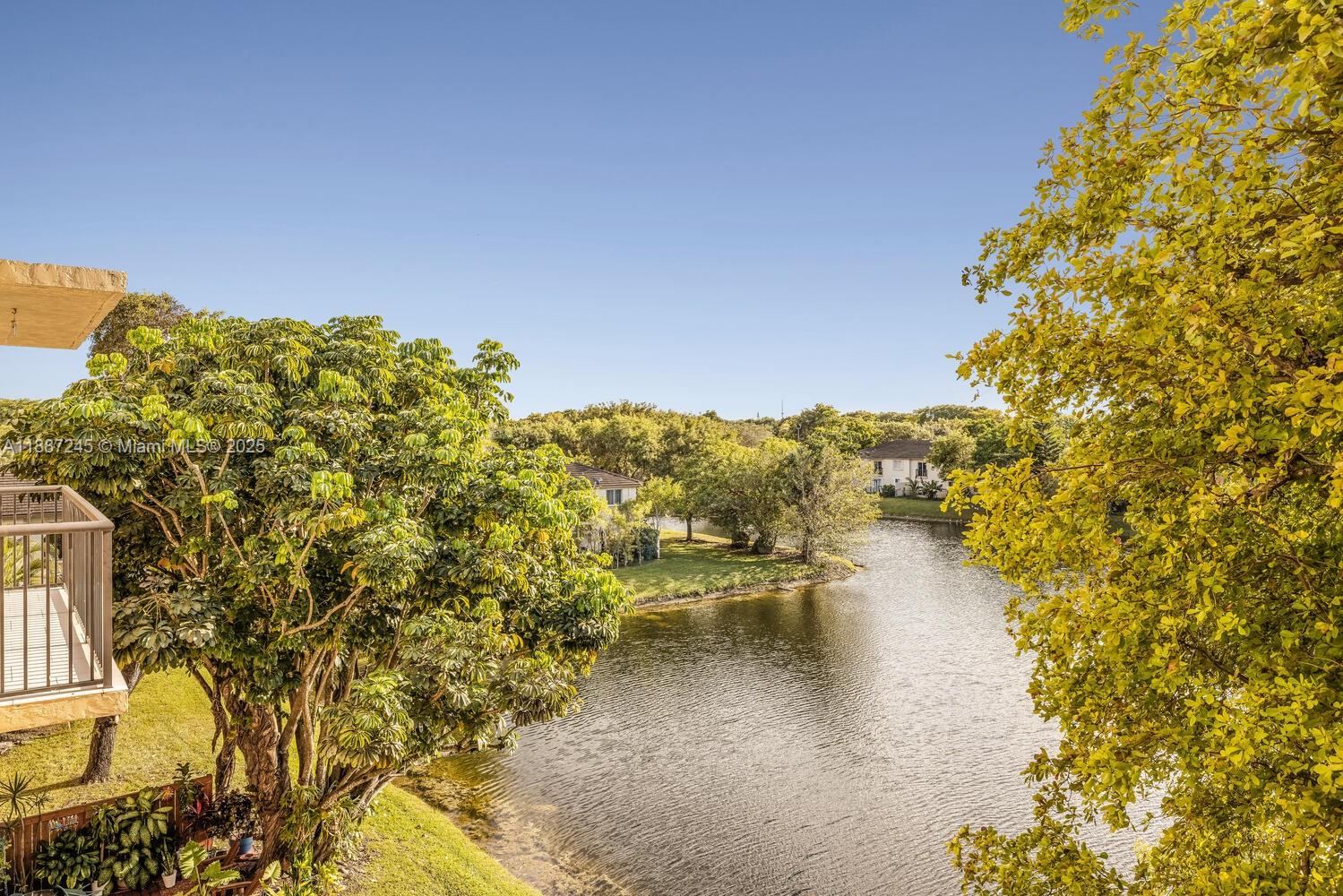 SEC 48 ATRIUMS AT SNAPPER - Residential