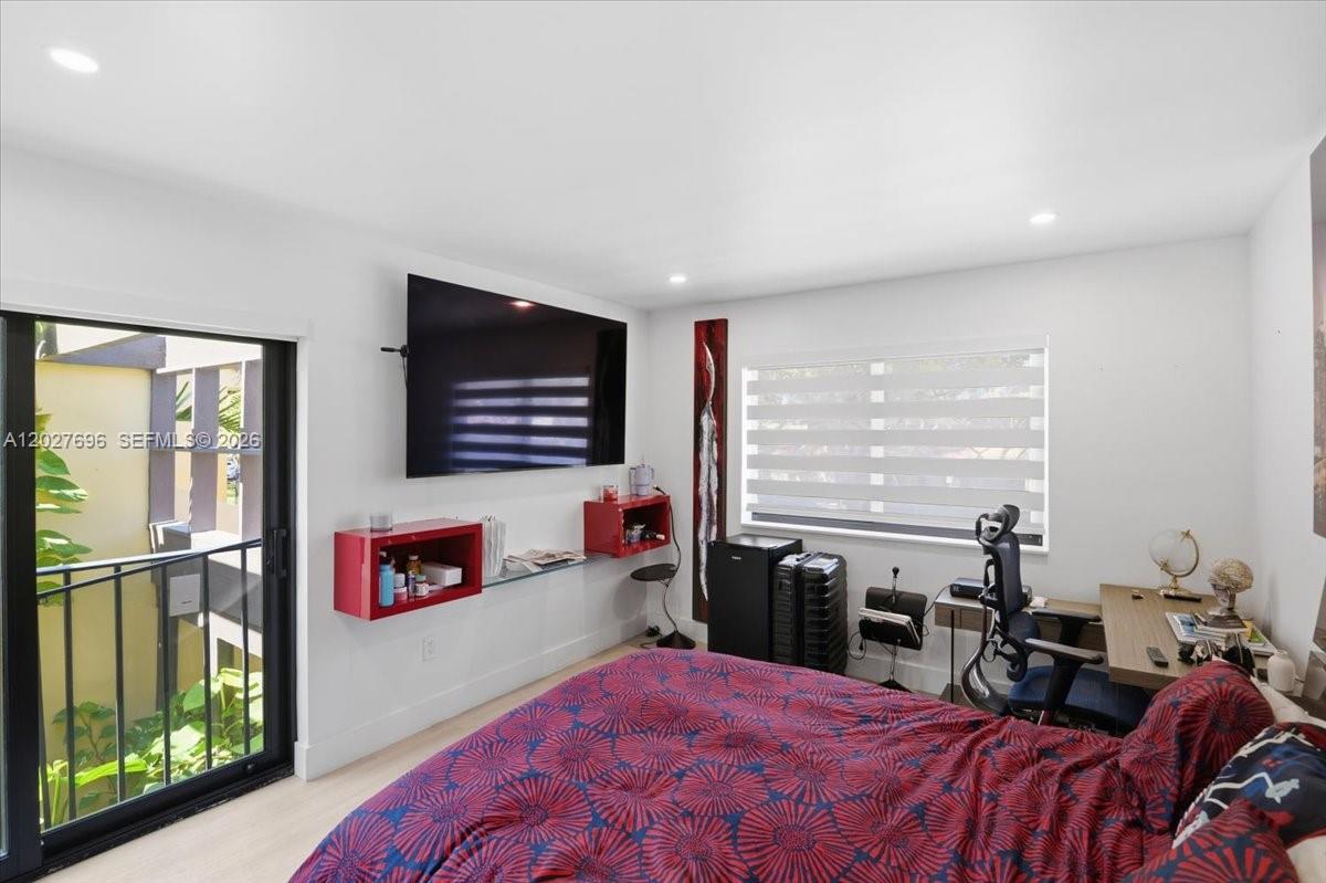 COSTA DEL SOL CONDO P - Residential