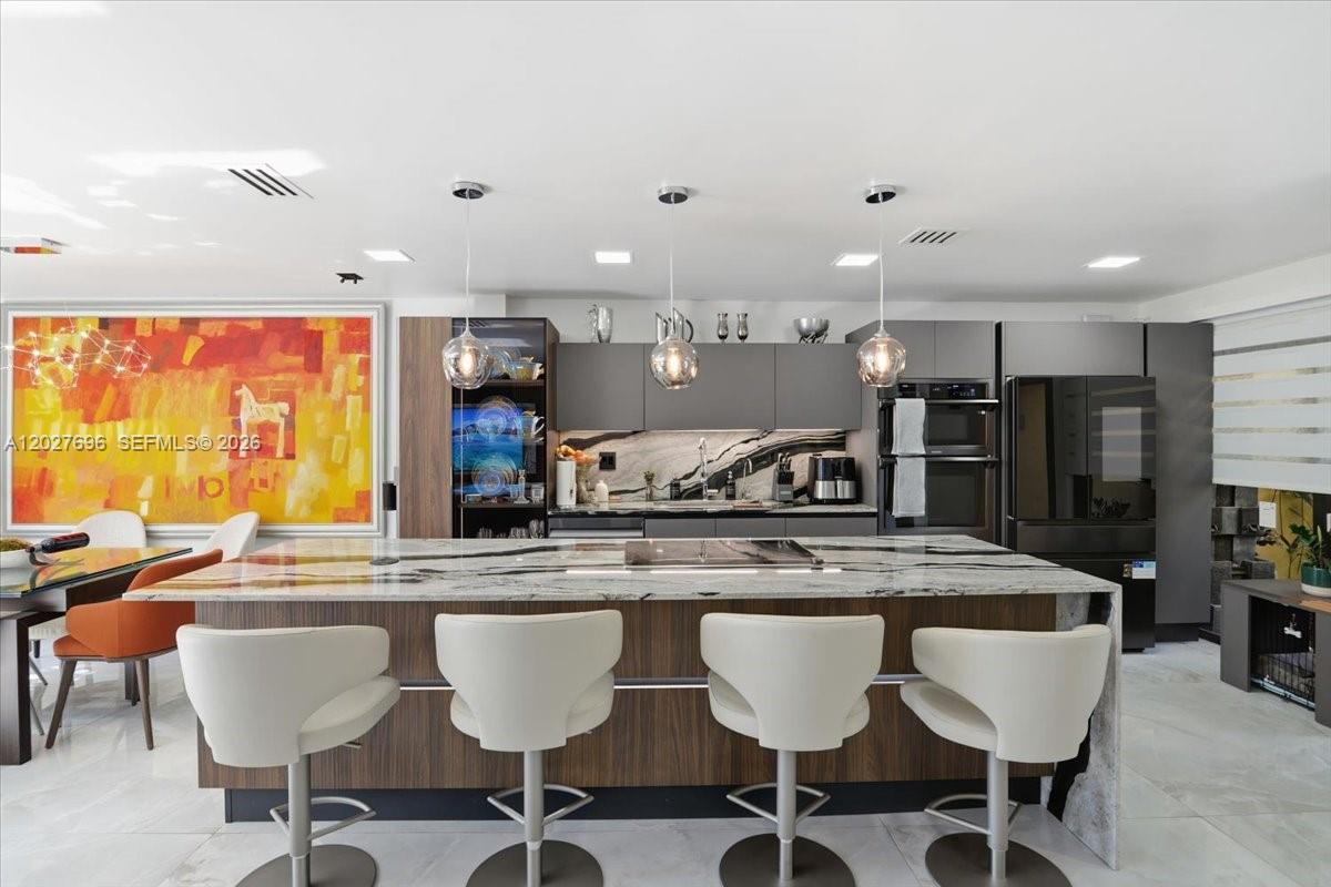 COSTA DEL SOL CONDO P - Residential